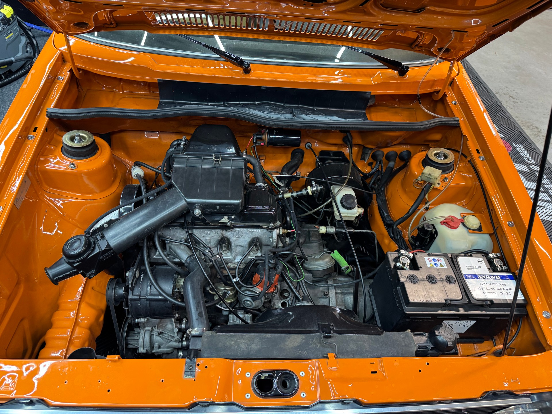 VW 1 GLS-image-11