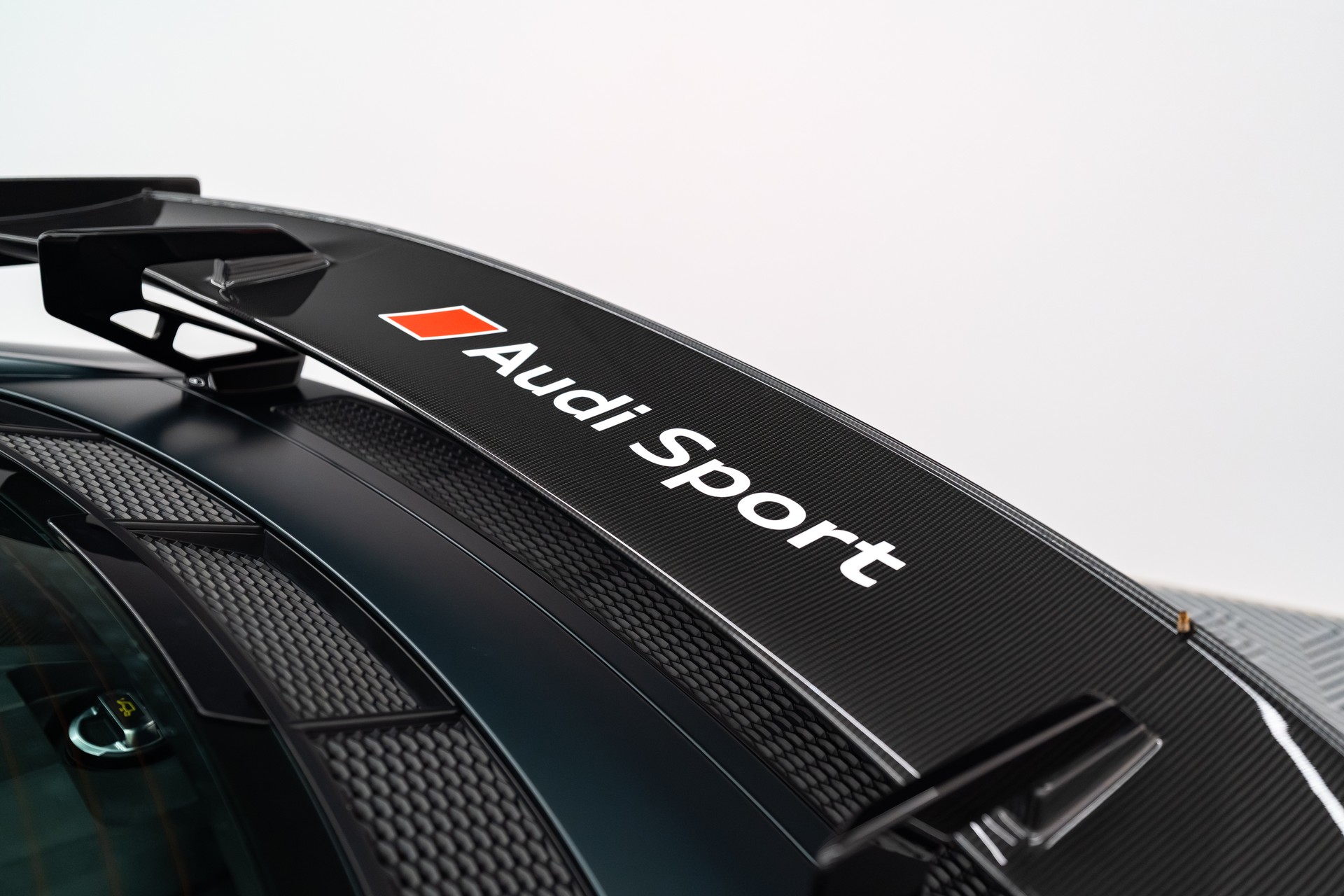AUDI R8 Coupé 5.2 Performance Parts-image-15