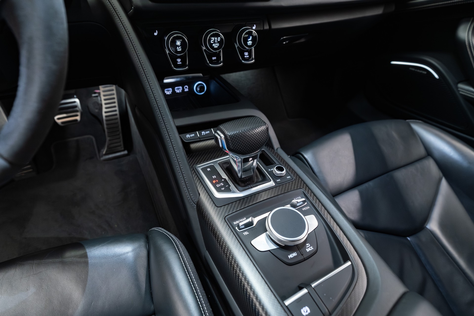 AUDI R8 Coupé 5.2 Performance Parts-image-11