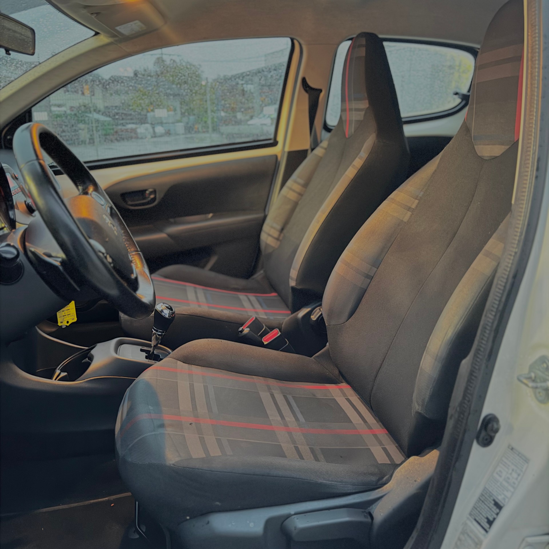PEUGEOT 108-image-6