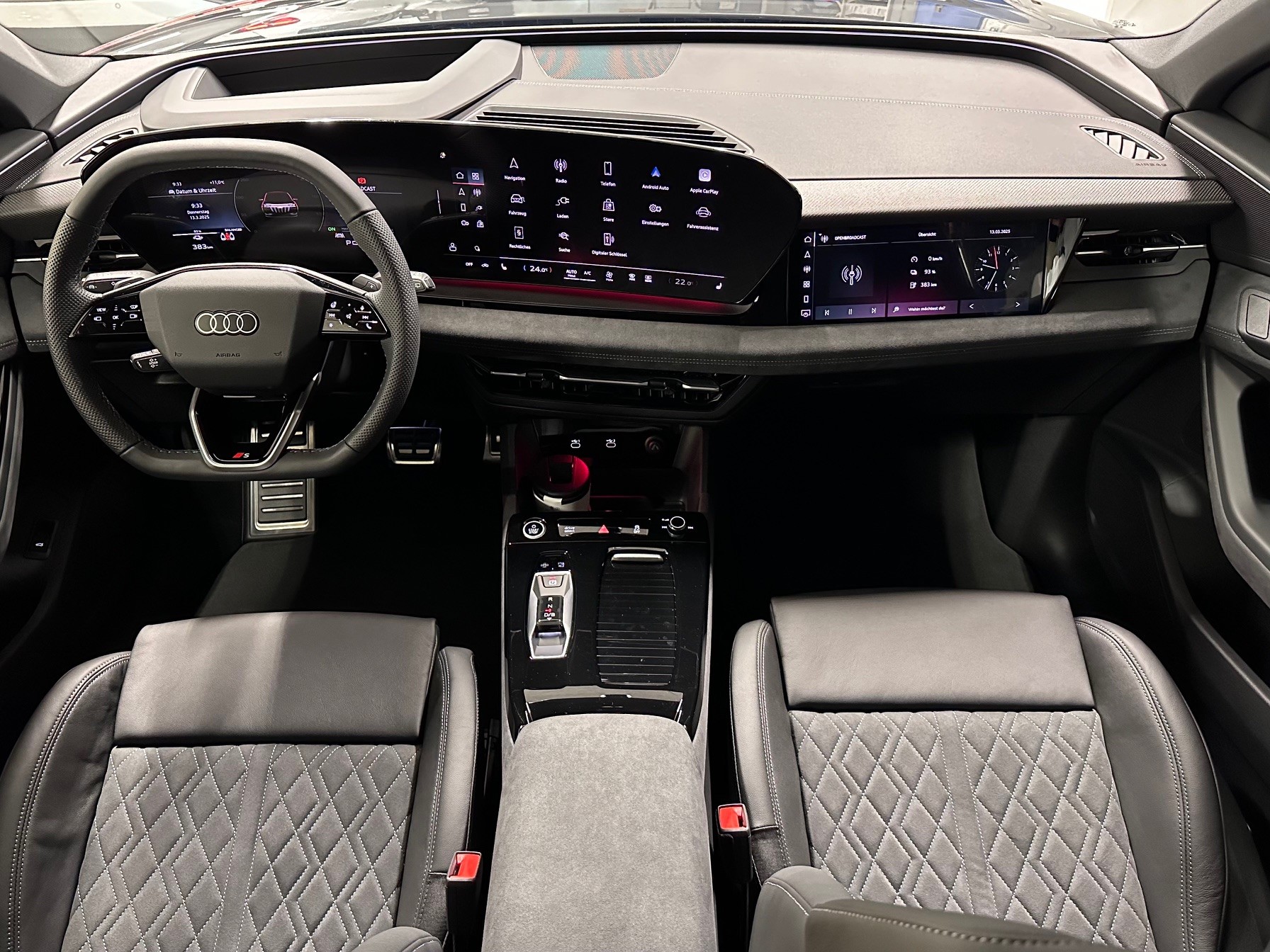 AUDI Q6 e-tron quattro-image-8