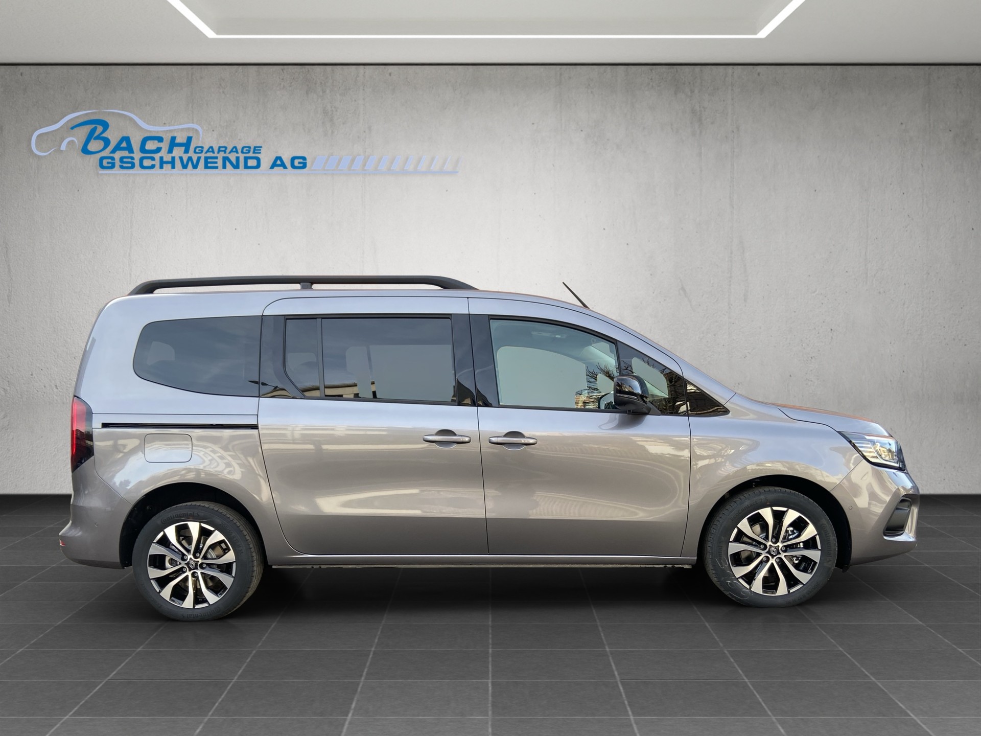 RENAULT Grand Kangoo 1.3 TCe 130 PF Techno EDC-showroom-element-2