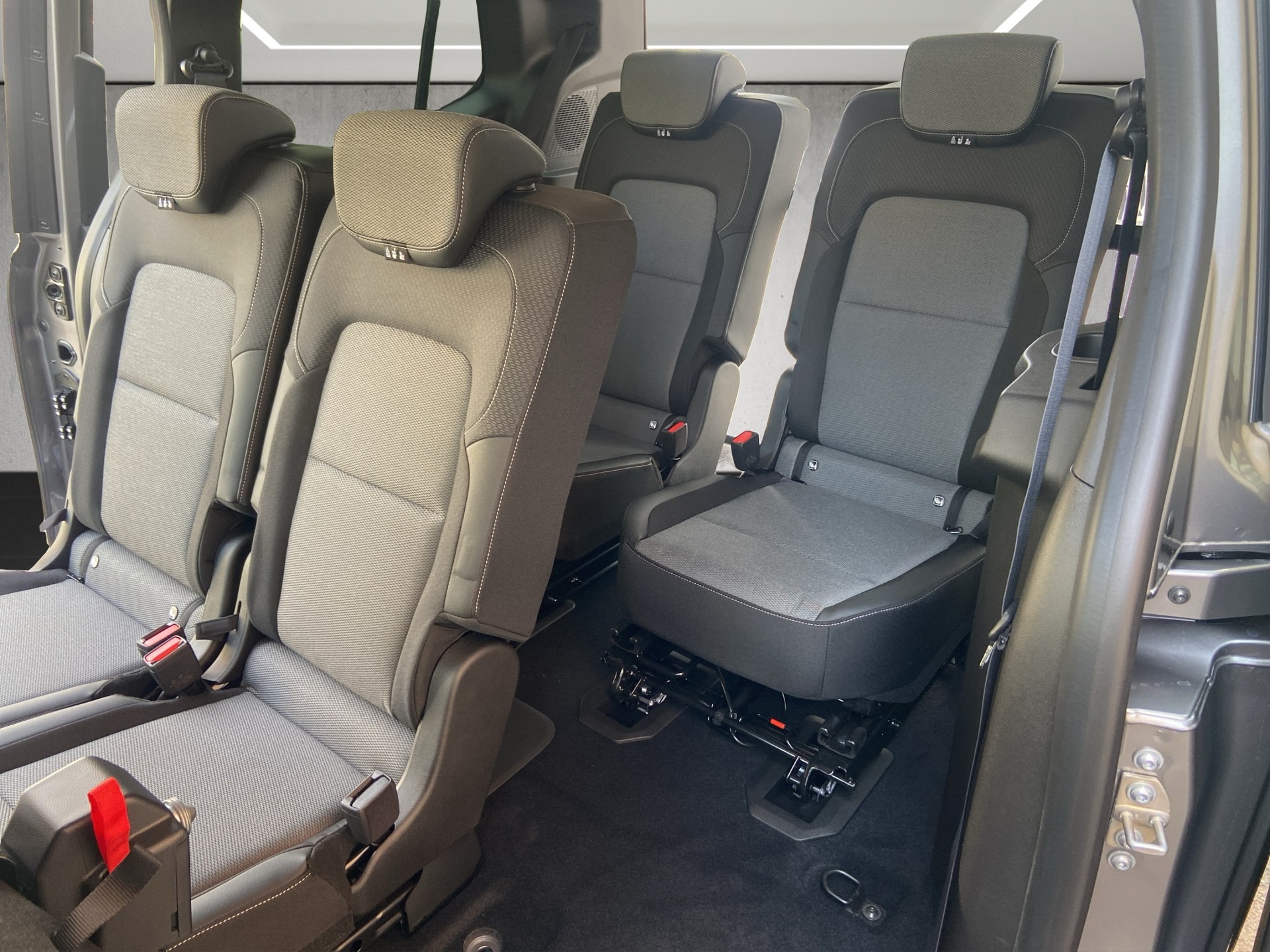 RENAULT Grand Kangoo 1.3 TCe 130 PF Techno EDC-image-9
