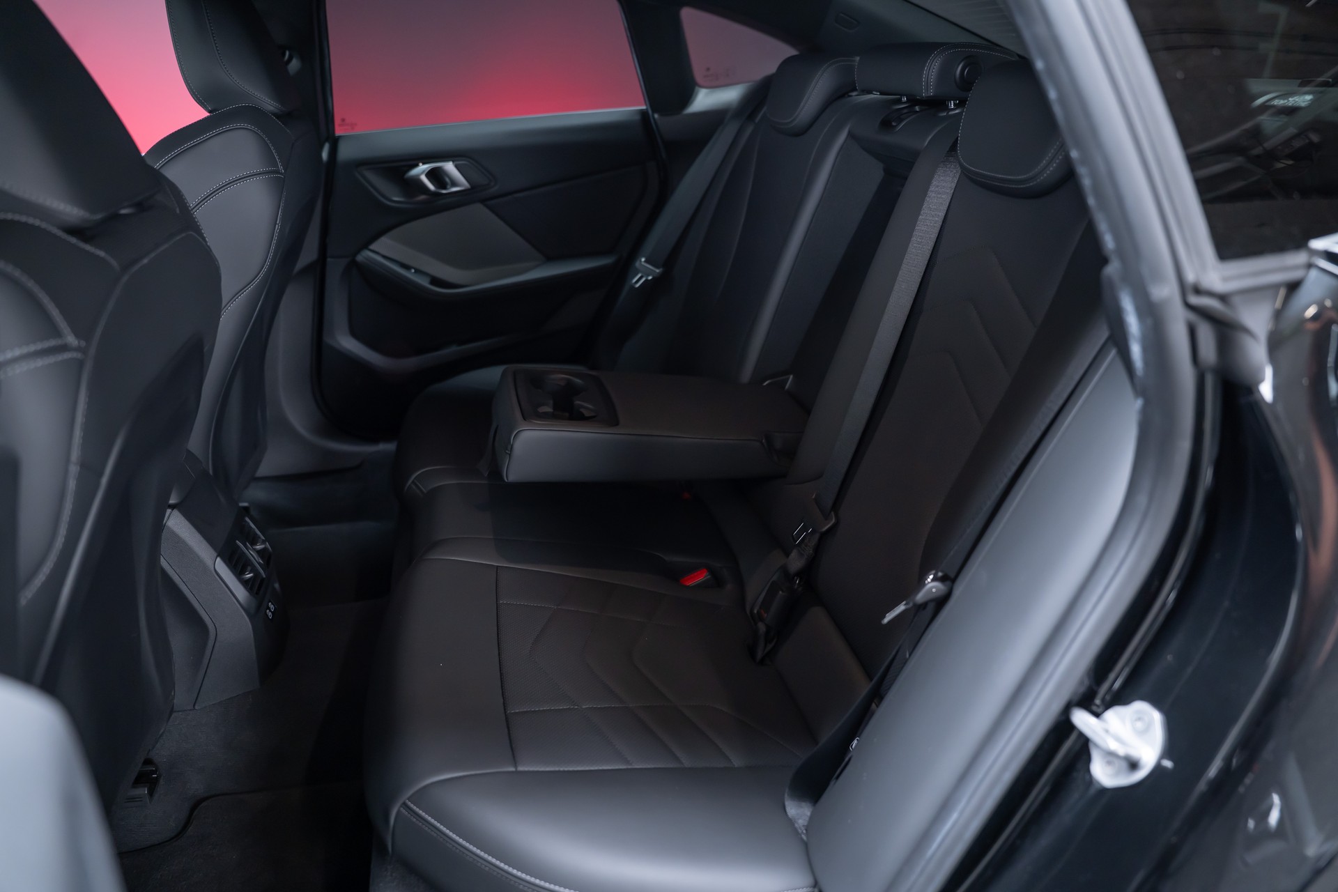 BMW M235i xDrive Gran Coupé / 360° Kamera / el.Sitze / HeadUp-image-19