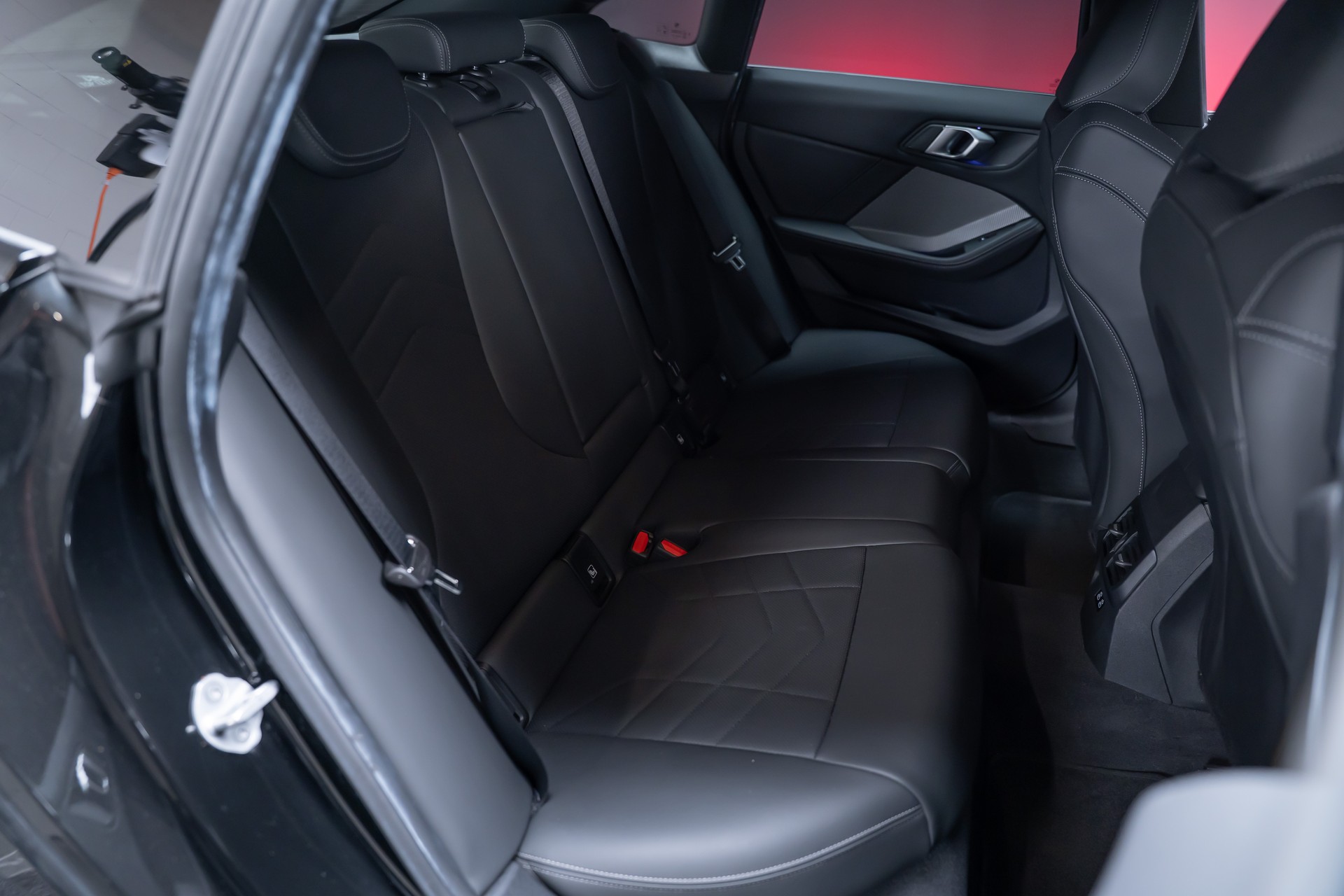 BMW M235i xDrive Gran Coupé / 360° Kamera / el.Sitze / HeadUp-image-38