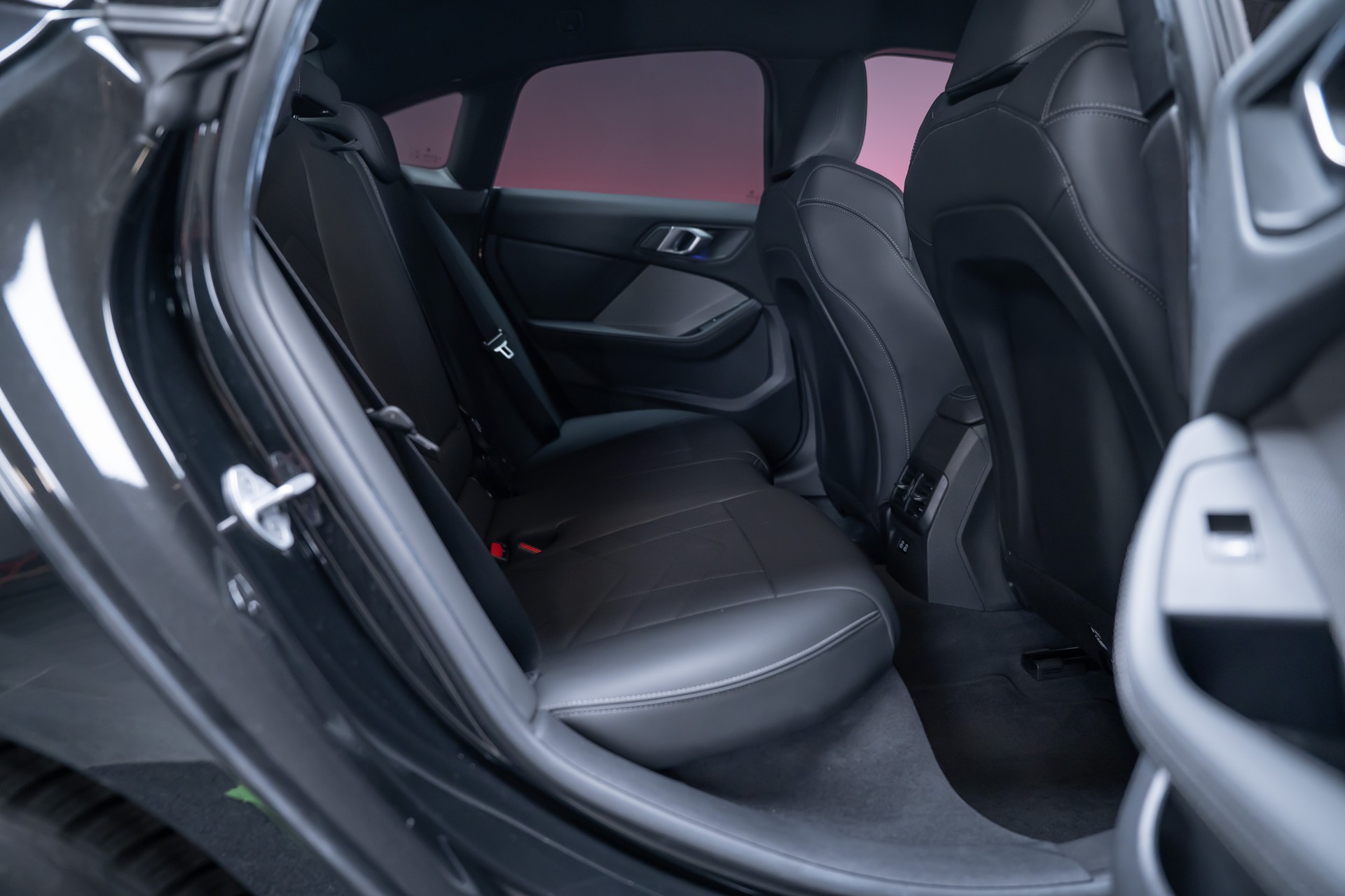 BMW M235i xDrive Gran Coupé / 360° Kamera / el.Sitze / HeadUp-image-37