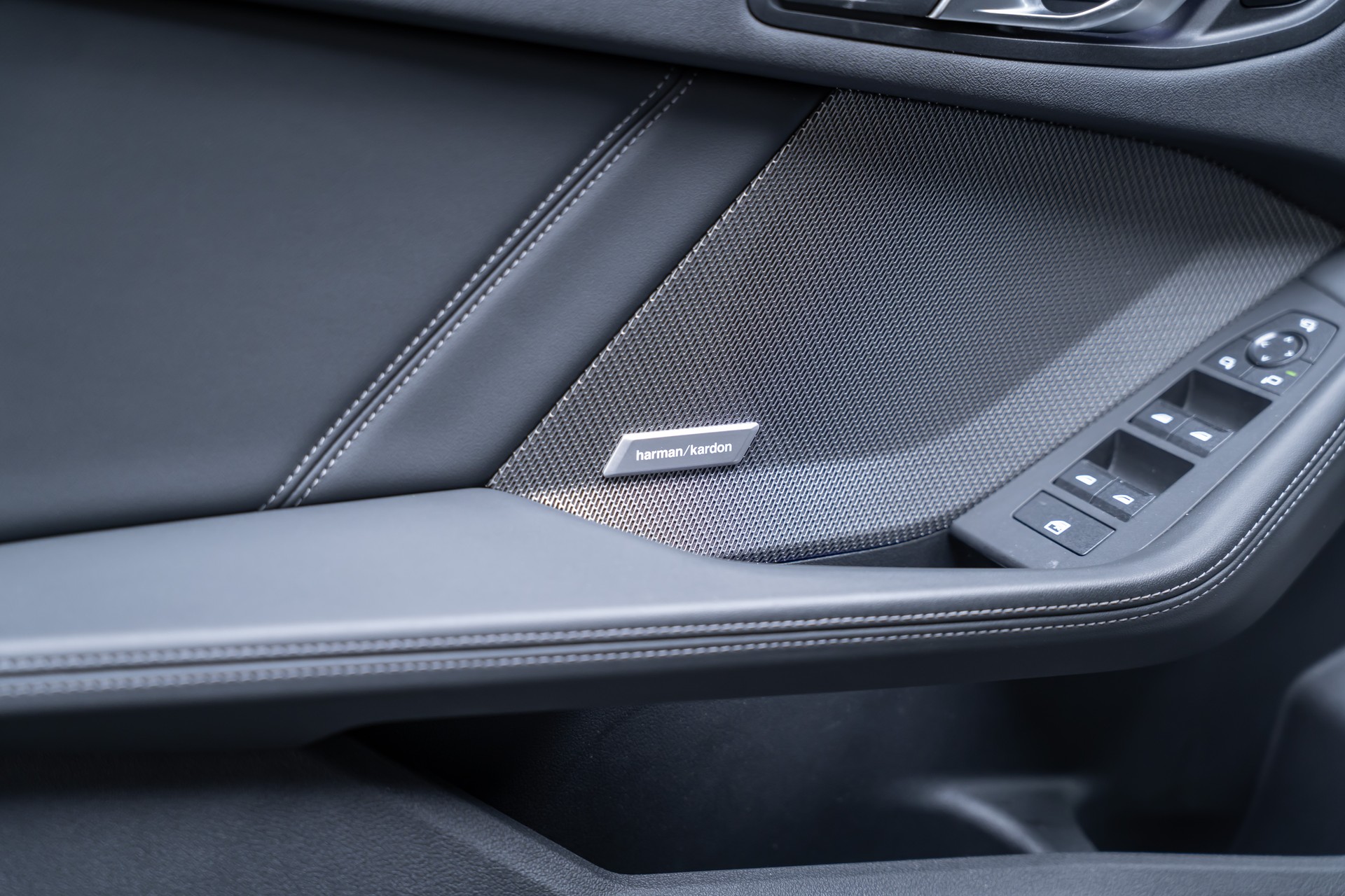 BMW M235i xDrive Gran Coupé / 360° Kamera / el.Sitze / HeadUp-image-34