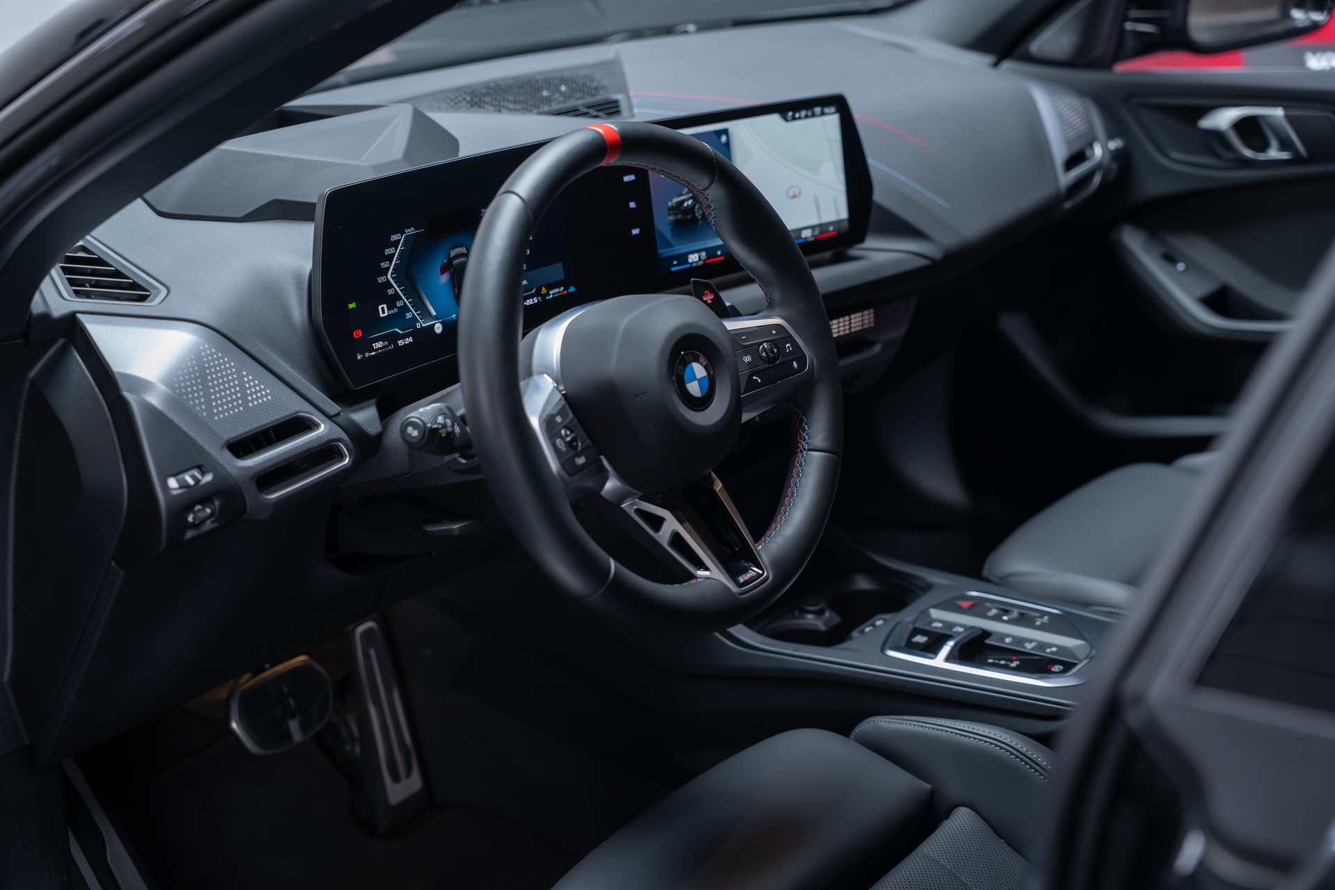 BMW M235i xDrive Gran Coupé / 360° Kamera / el.Sitze / HeadUp-image-14