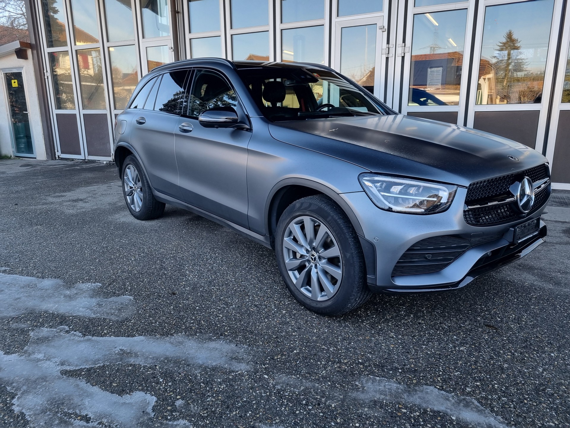 MERCEDES-BENZ GLC 300 de AMG Line 4Matic 9G-Tronic-showroom-element-1