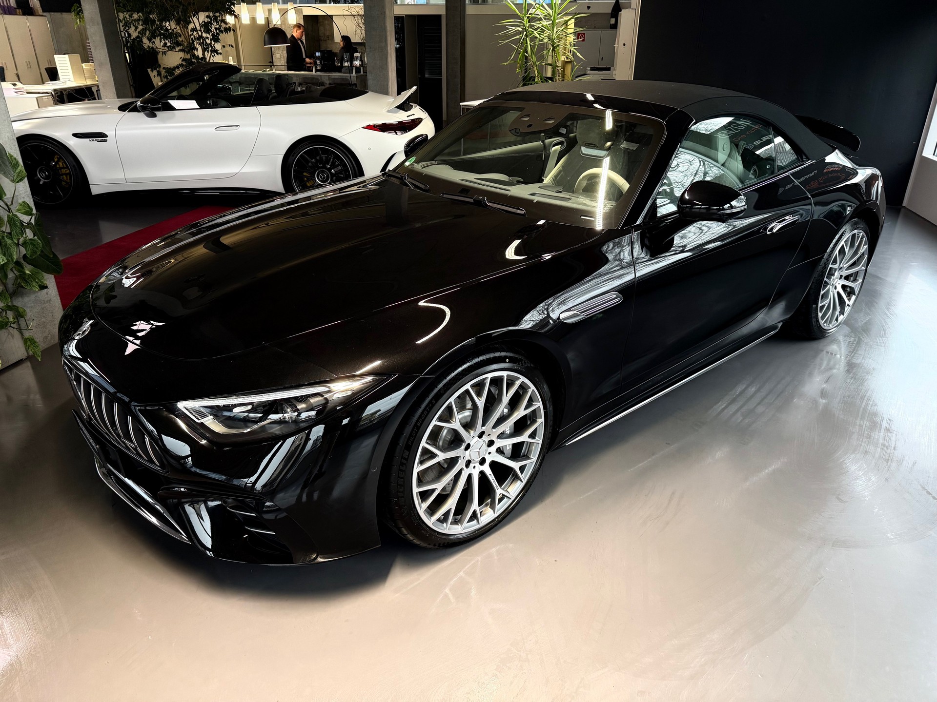 MERCEDES-BENZ AMG SL 43 Speedshift MCT-showroom-element-2