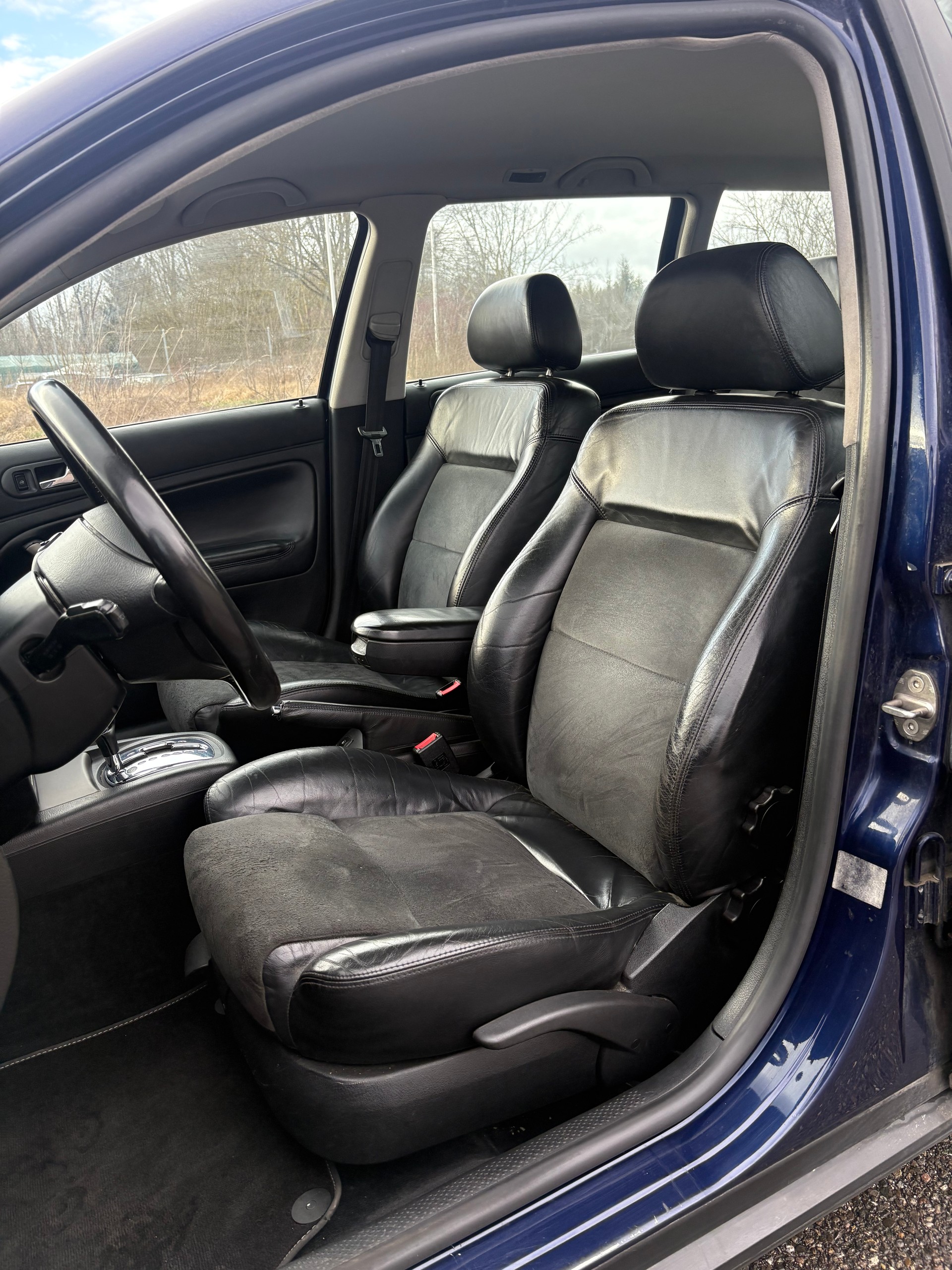 VW Passat Variant 1.9 TDI Comfortline-image-12