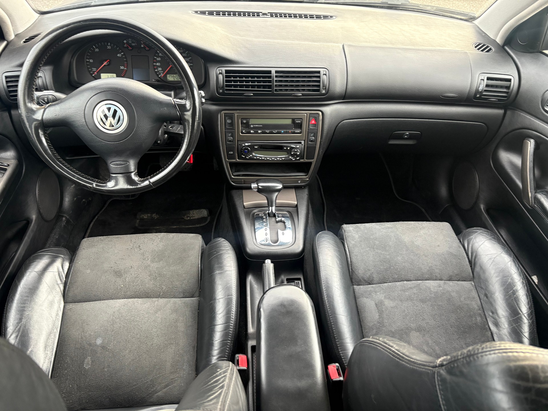 VW Passat Variant 1.9 TDI Comfortline-image-9
