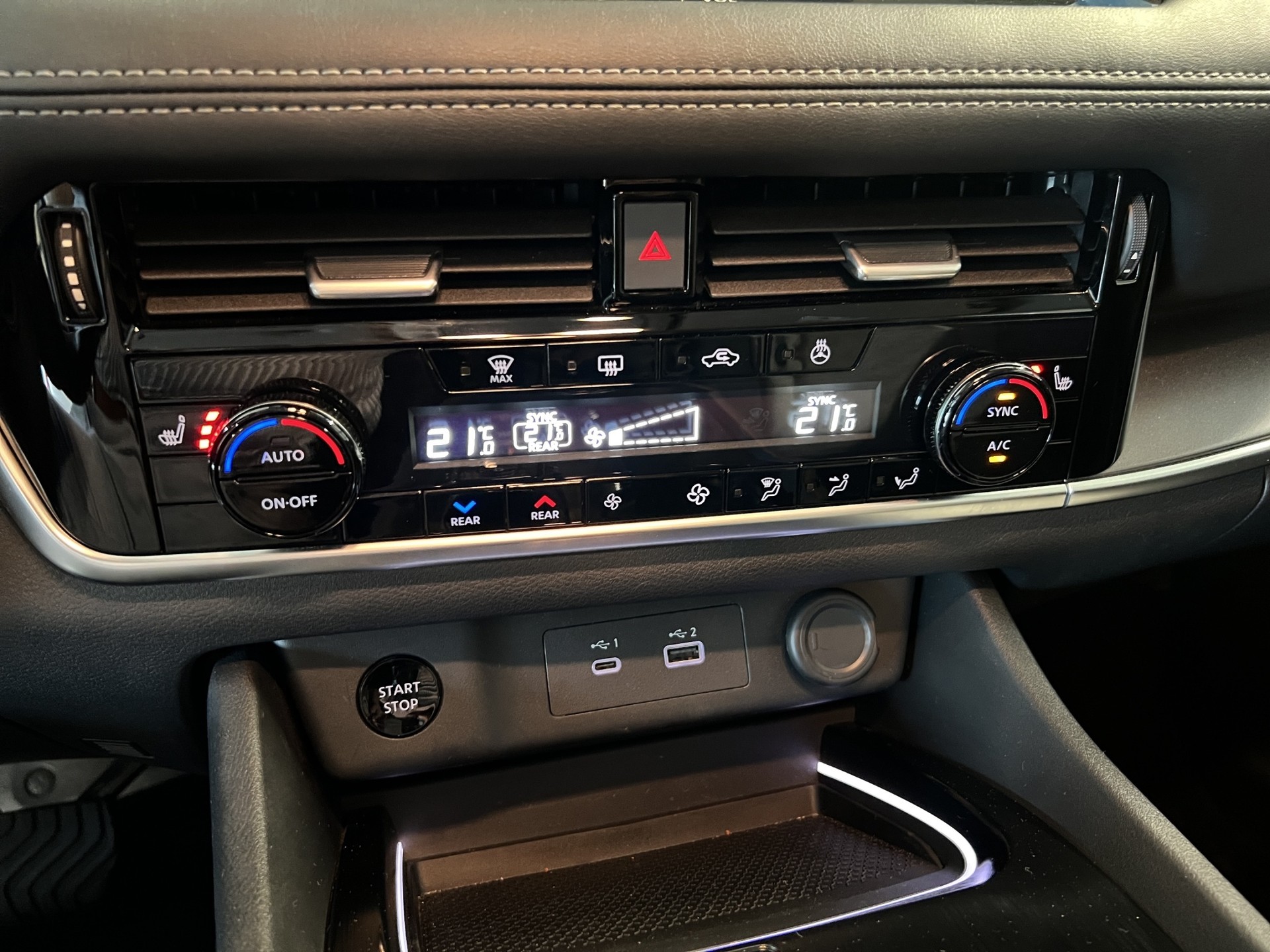 NISSAN X-Trail 1.5 VC-T e-Power 4WD 7 Sitze N-Connecta-image-14