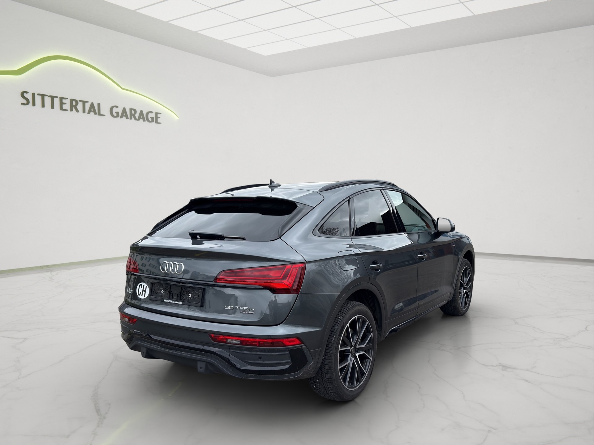 AUDI Q5 50 TFSI e PHEV S line quattro S-tronic-showroom-element-3