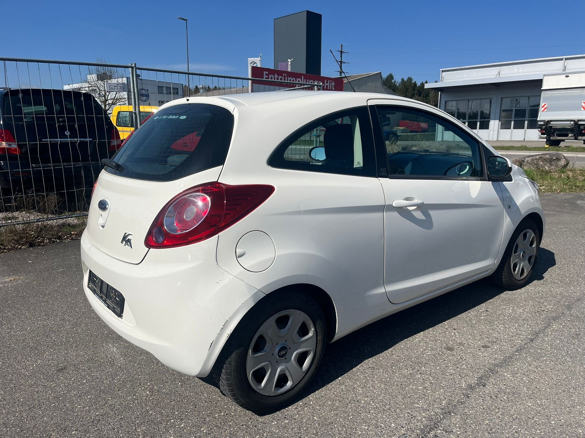 FORD KA 1.25 Titanium-image-3