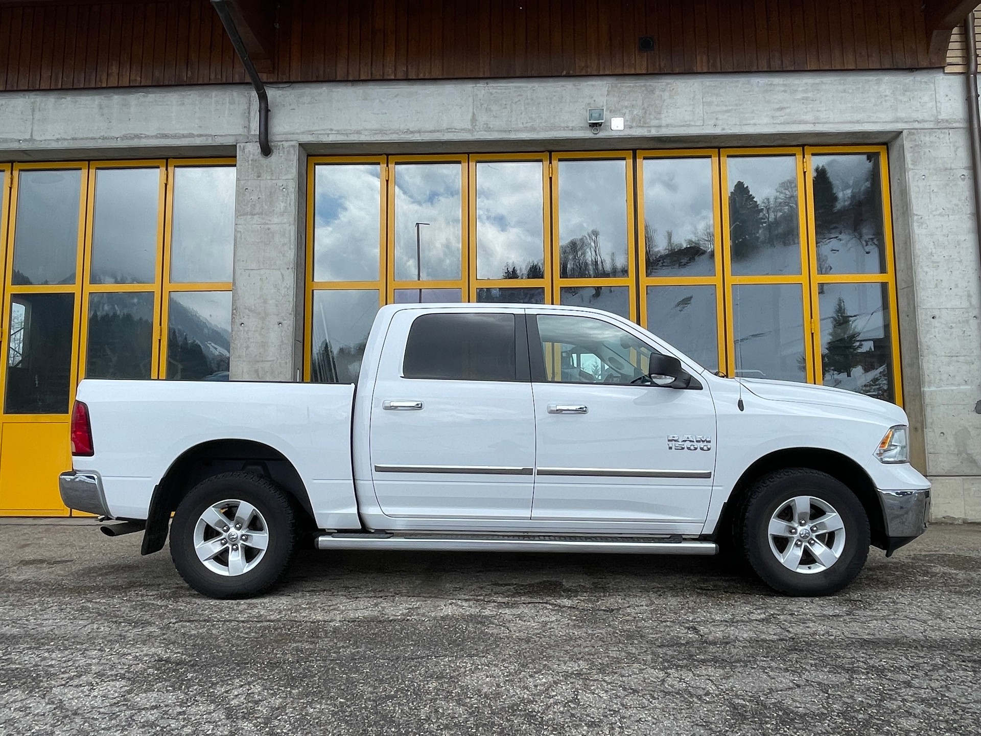 DODGE 1500 3.6 V6 309 PS-image-6