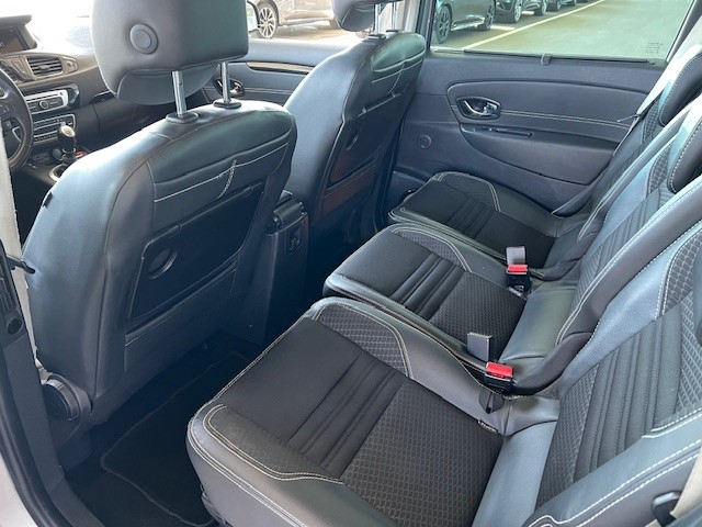 RENAULT Grand Scénic 1.2 16V Turbo Bose-image-15