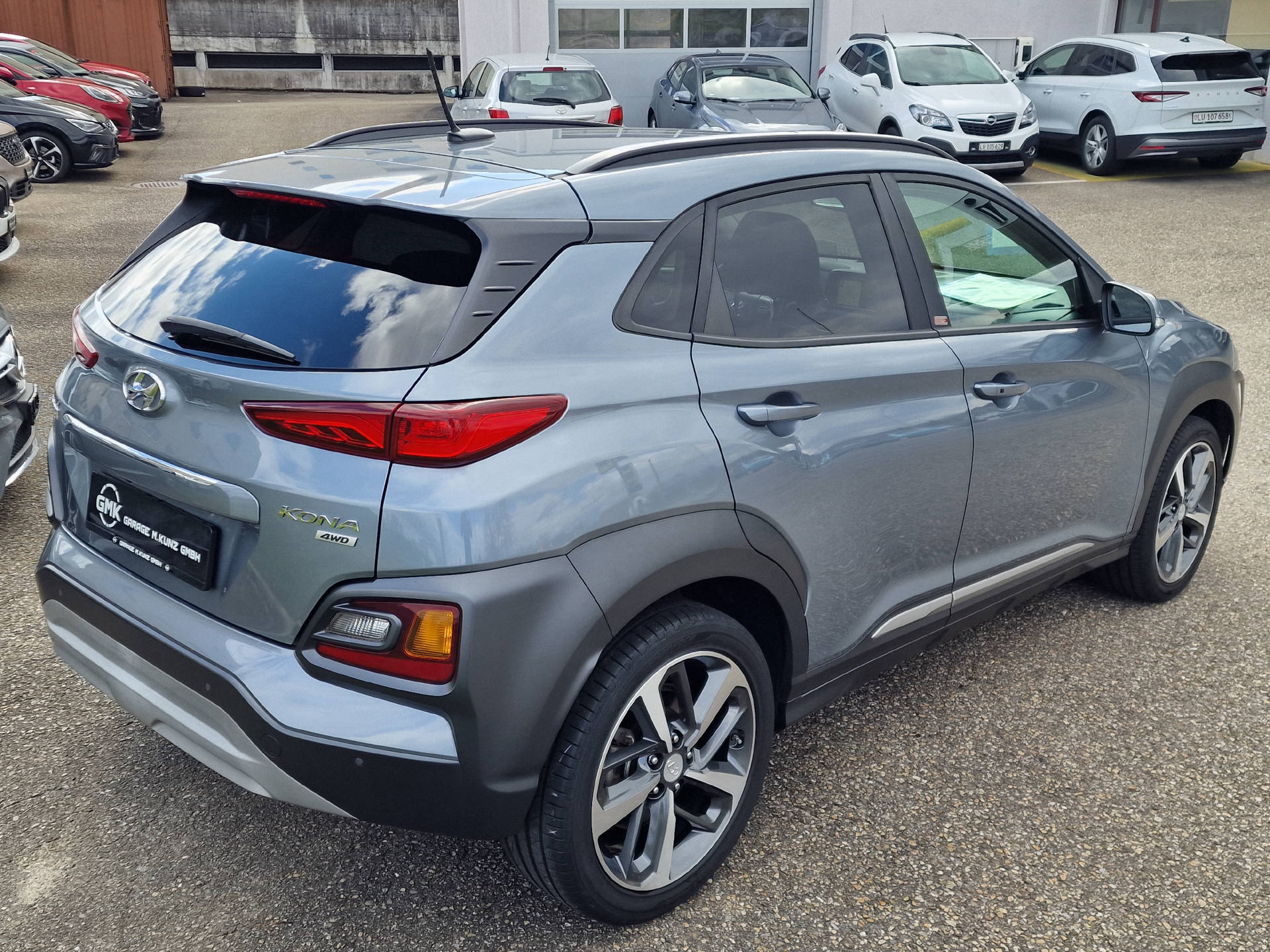 HYUNDAI Kona 1.6 T-GDi Launch Plus 4WD-image-4