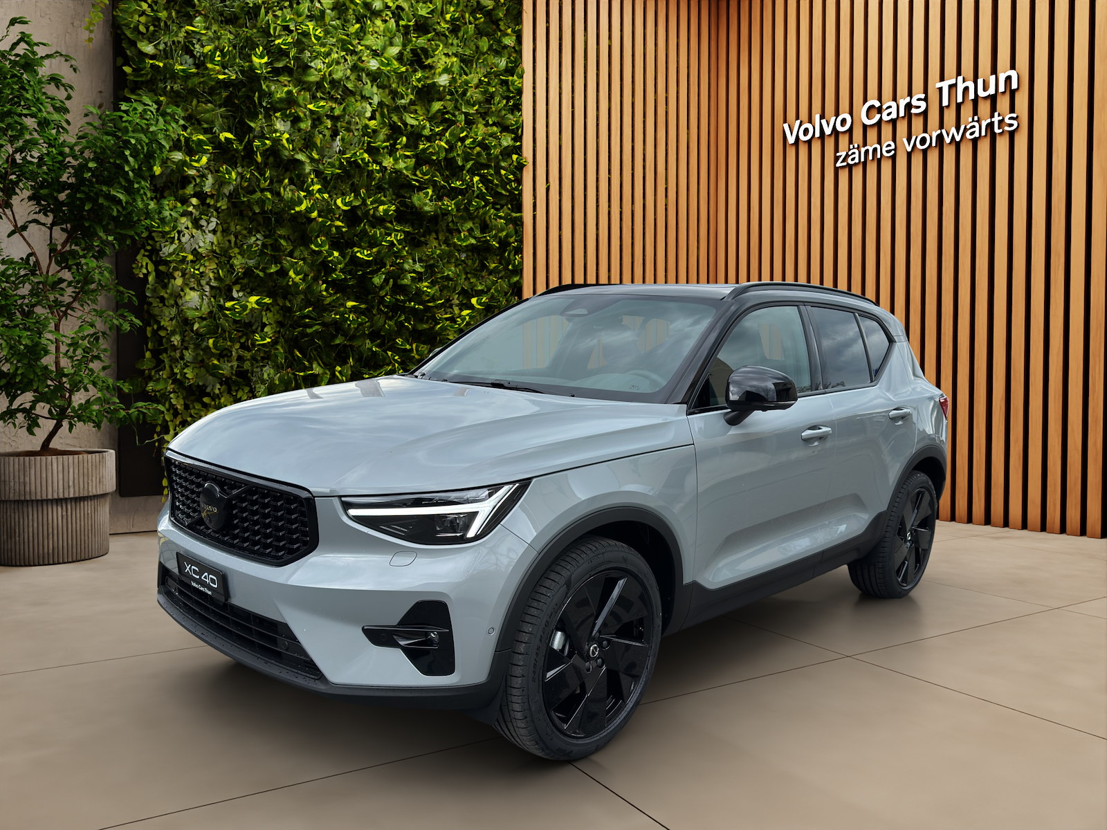 VOLVO XC40 2.0 B4 MH Black Edition