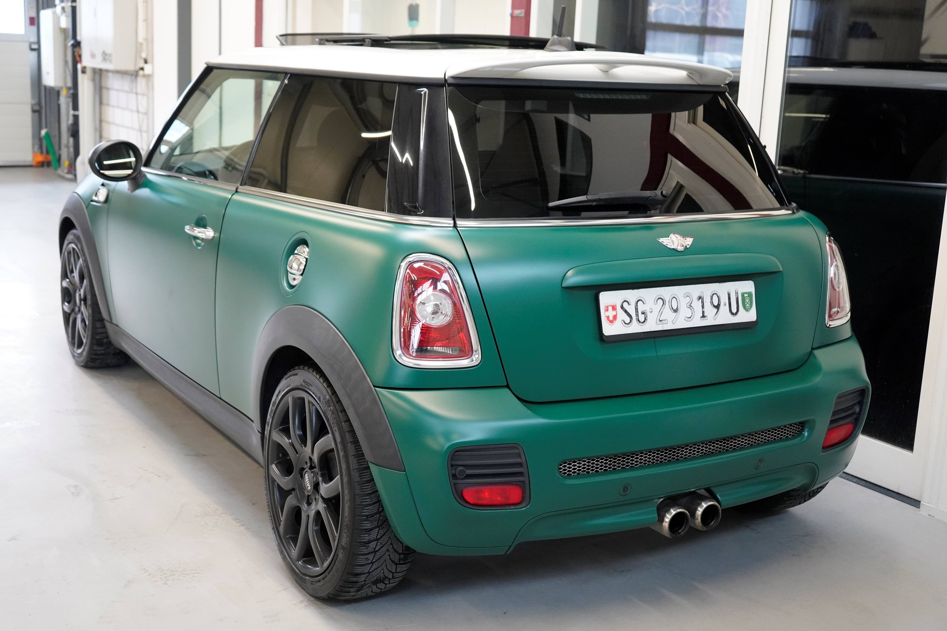 MINI Cooper S-image-8