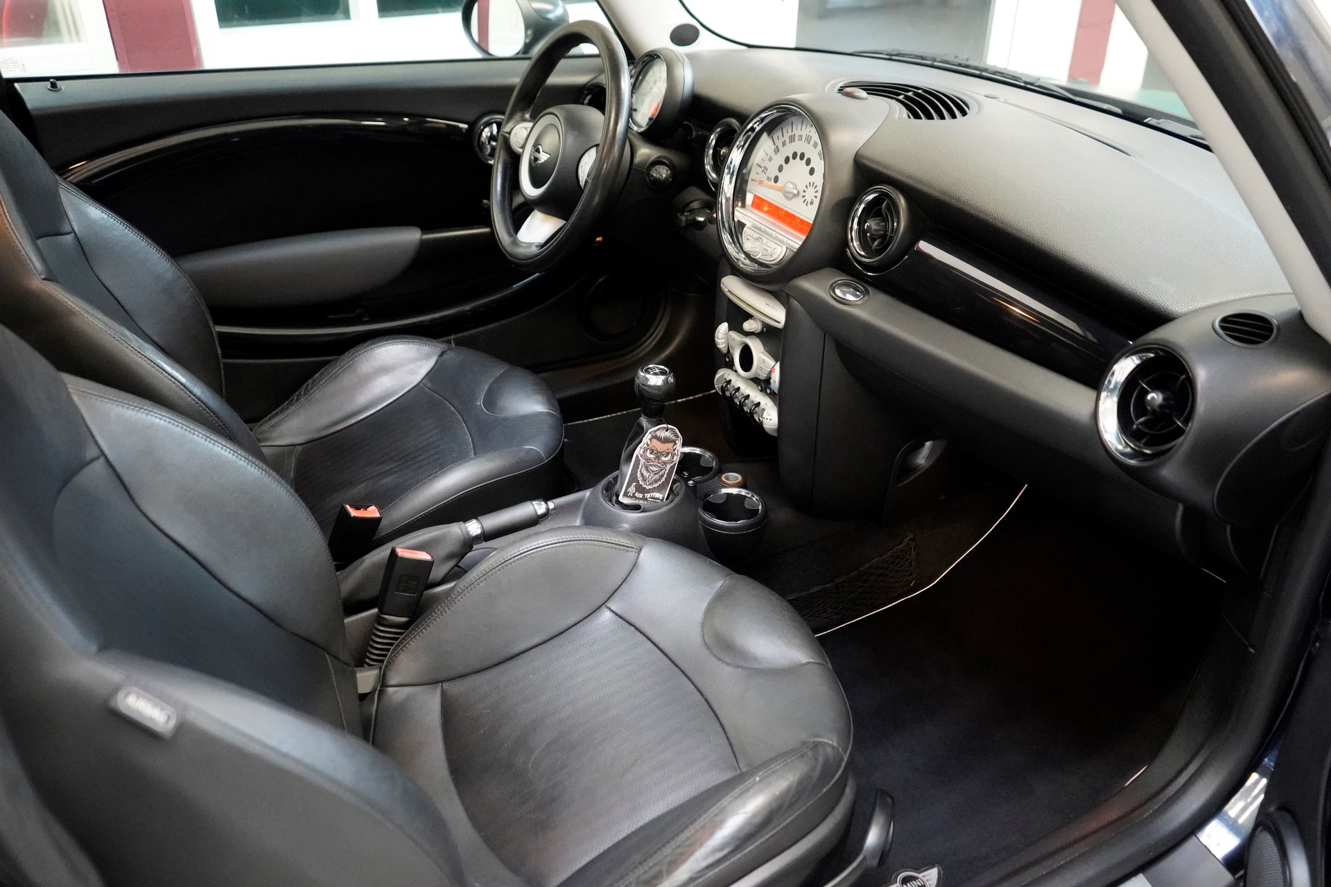MINI Cooper S-image-12