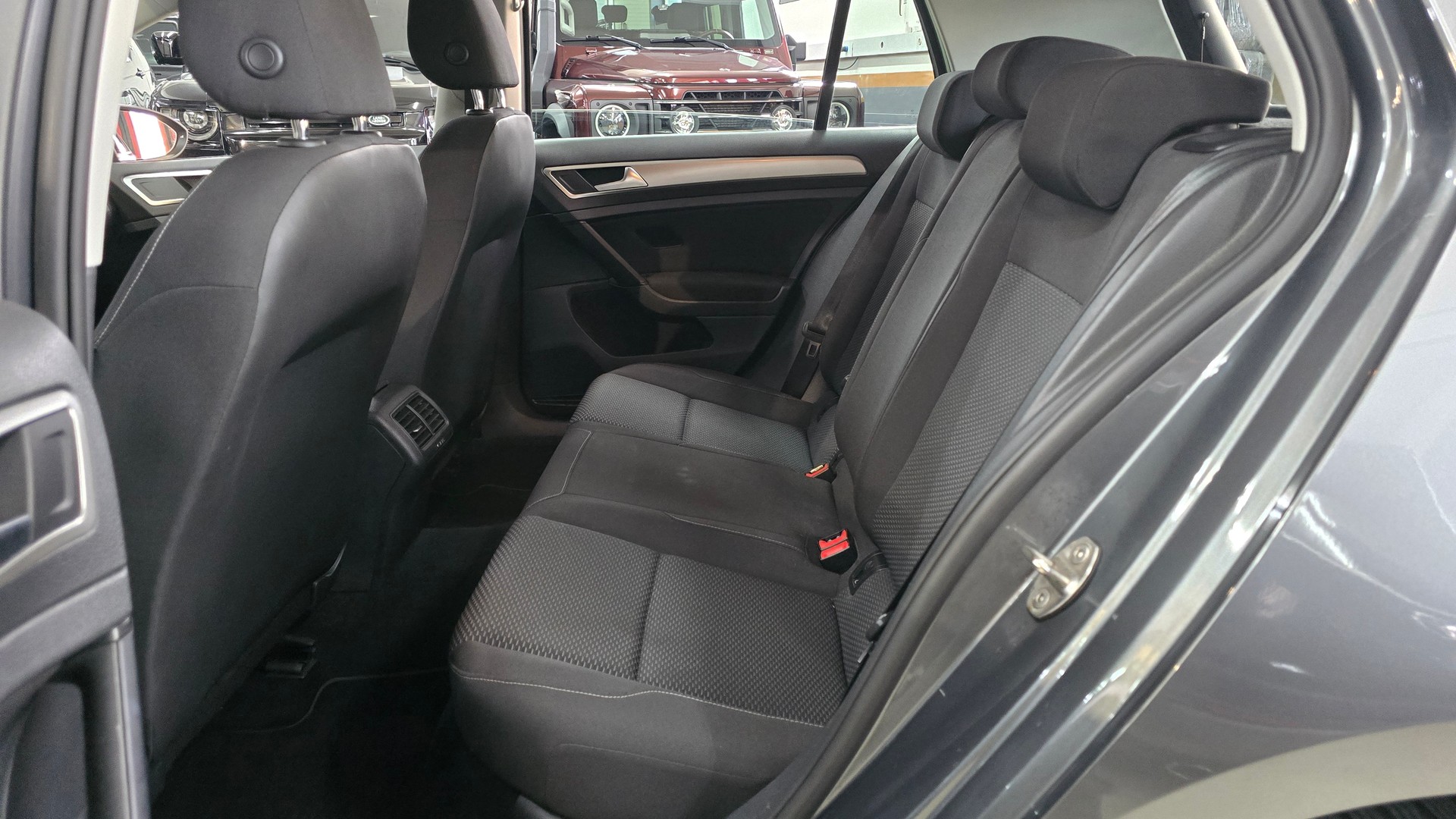 VW Golf 1.0 TSI Trendline-image-18