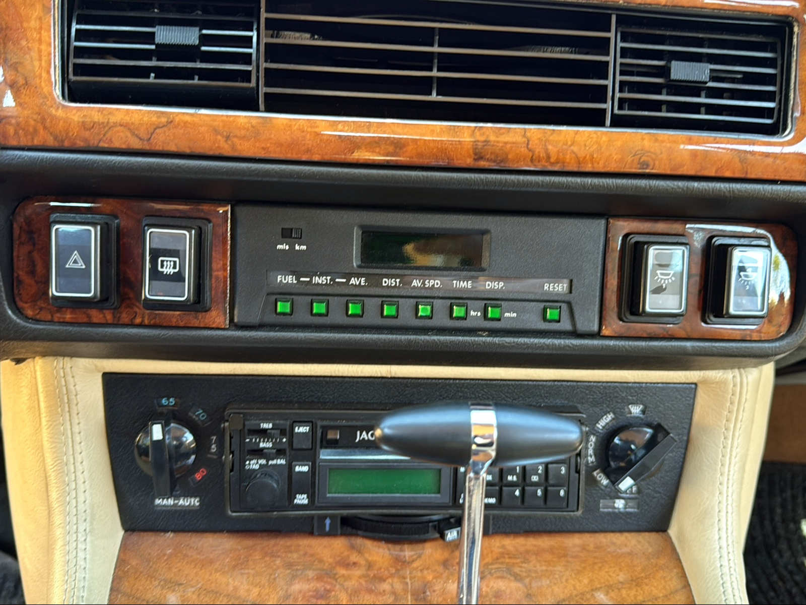 JAGUAR XJS 5.3 V12 ABS-image-18