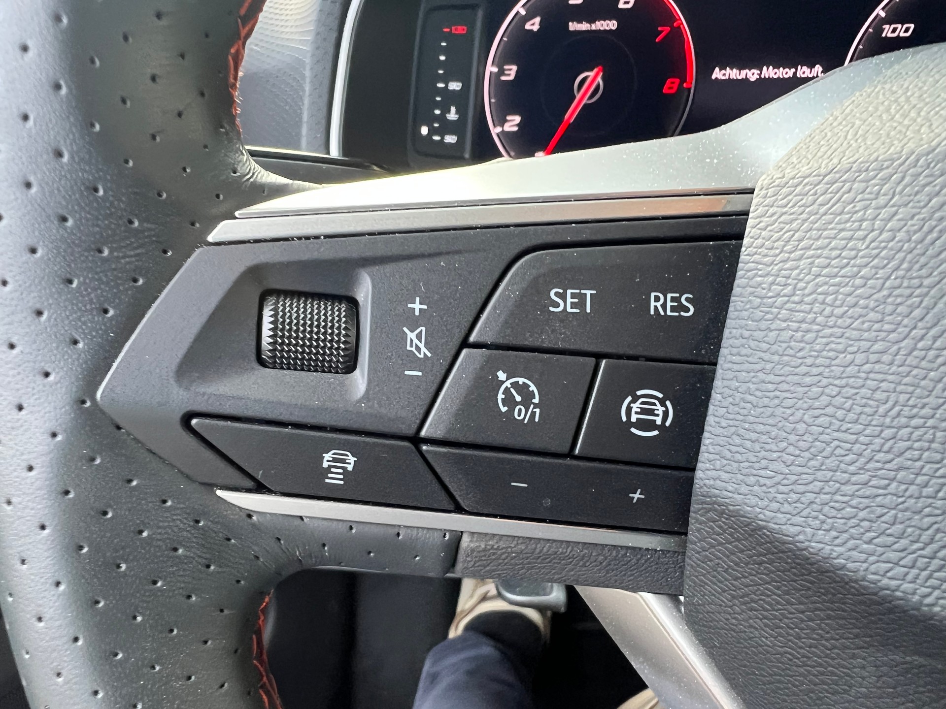 SEAT Ibiza 1.0 EcoTSI FR *** Navigation * Assisten * Tempomat / Distanzregler ACC * Alufelgen 18" ***-image-24