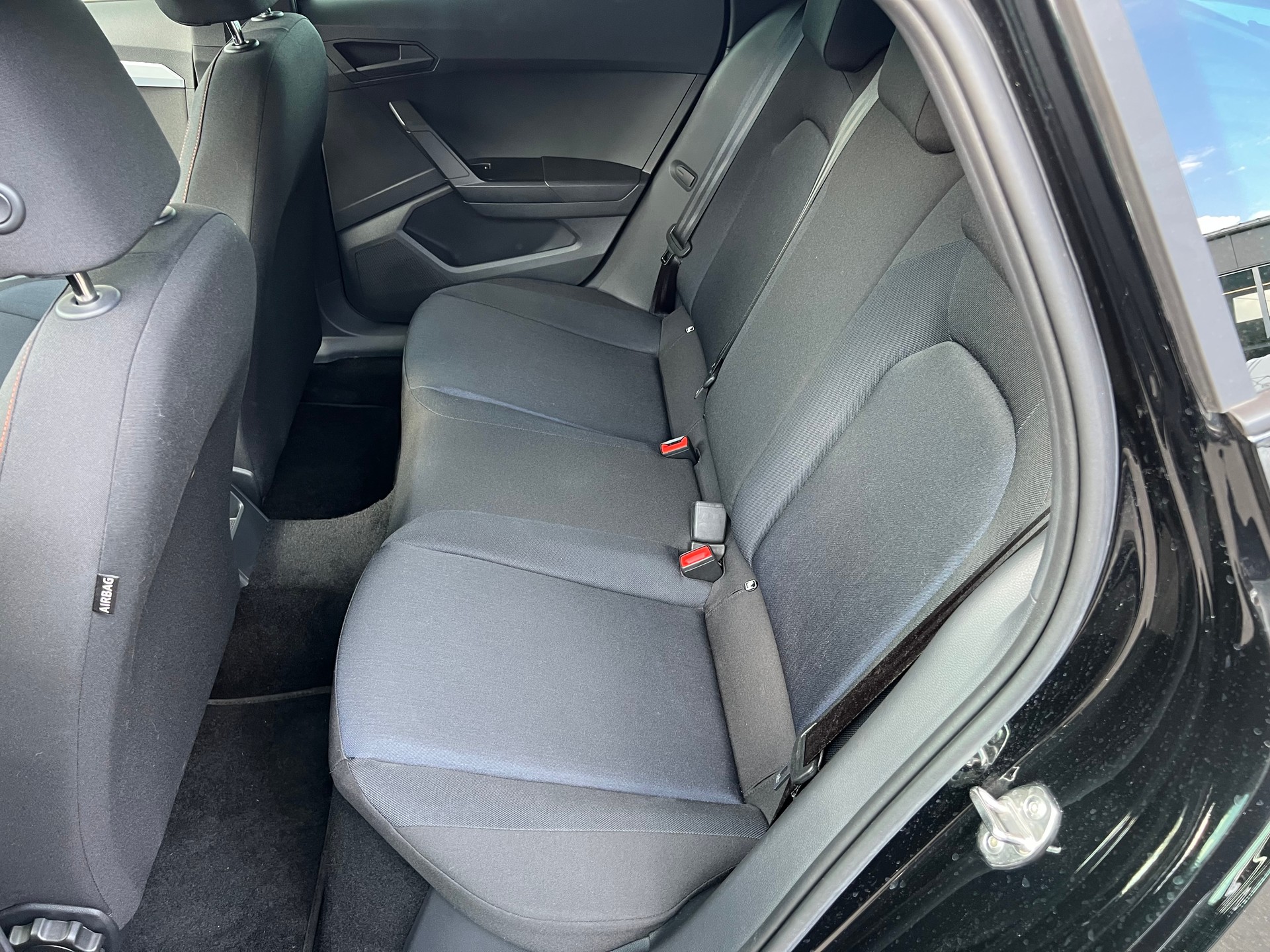 SEAT Ibiza 1.0 EcoTSI FR *** Navigation * Assisten * Tempomat / Distanzregler ACC * Alufelgen 18" ***-image-13