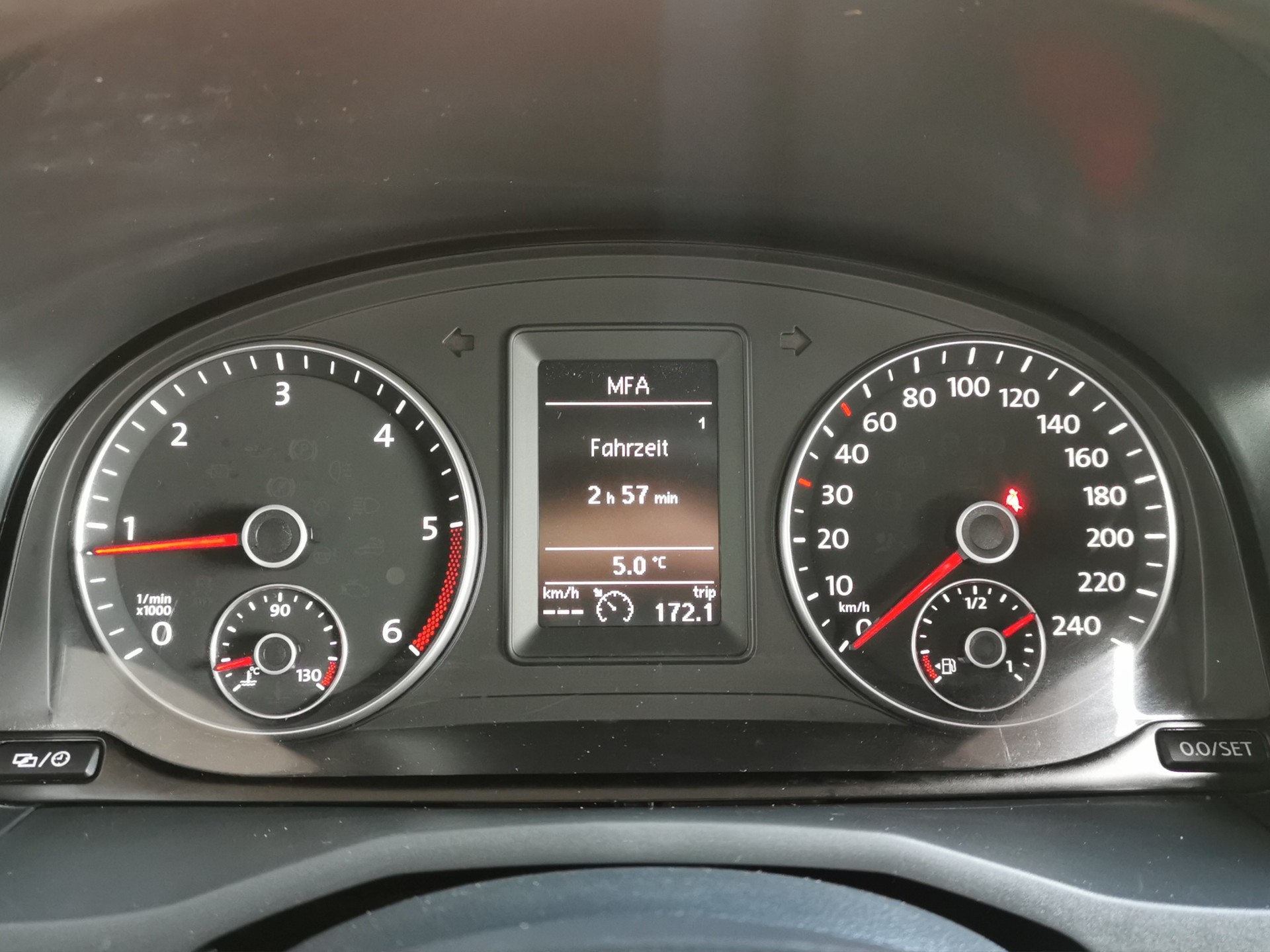 VW Caddy 2.0TDI 4Motion BlueMotion Technology-image-16