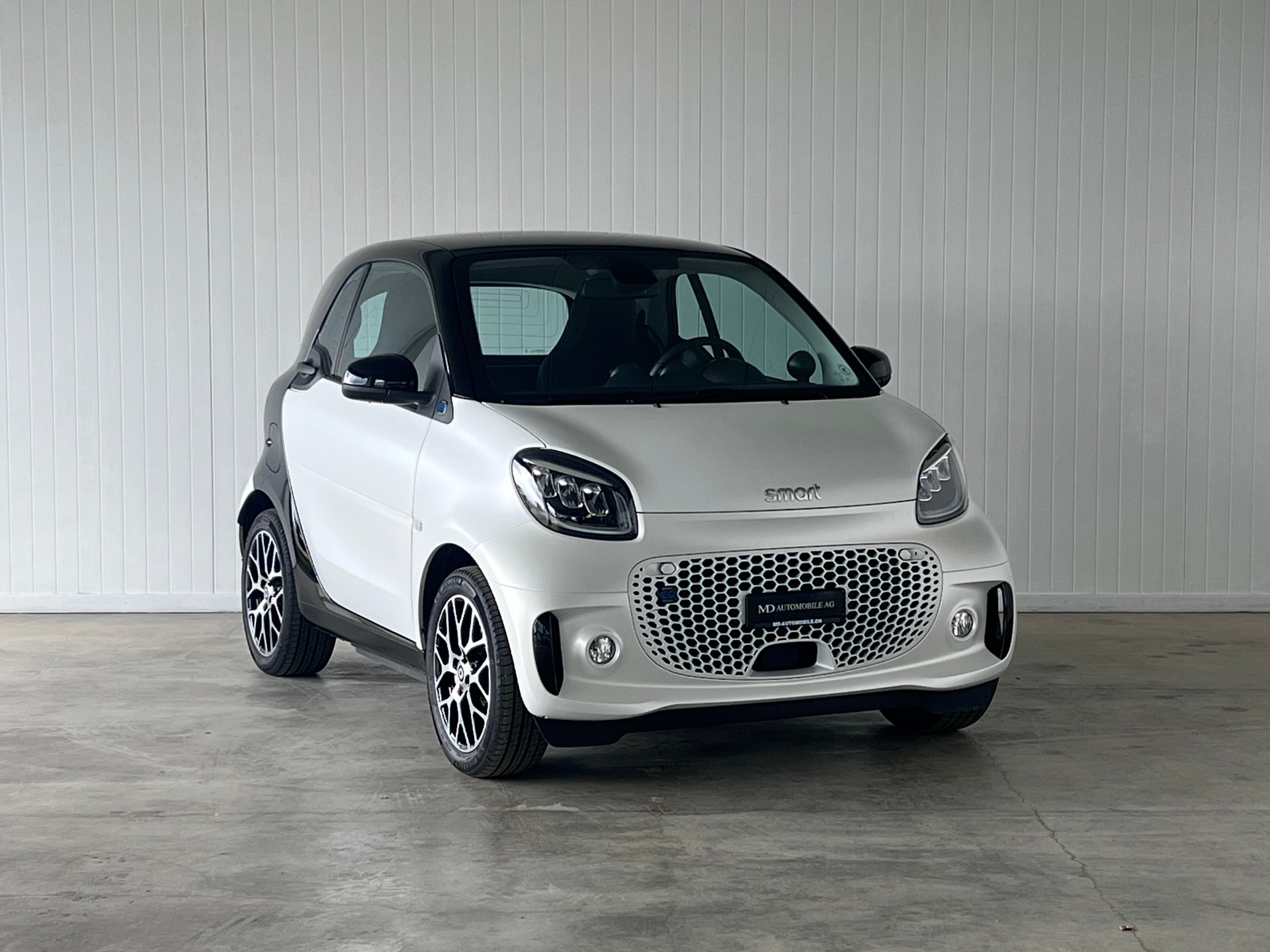 SMART fortwo EQ prime (incl. Batterie)-showroom-element-2