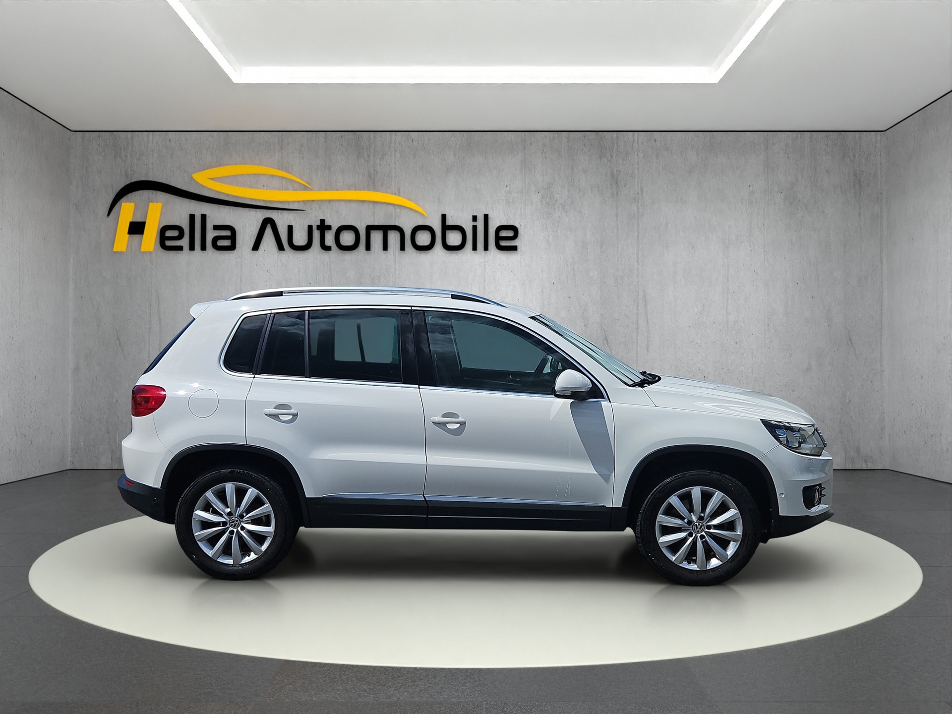 VW Tiguan 1.4 TSI Sport&Style 4Motion-image-1