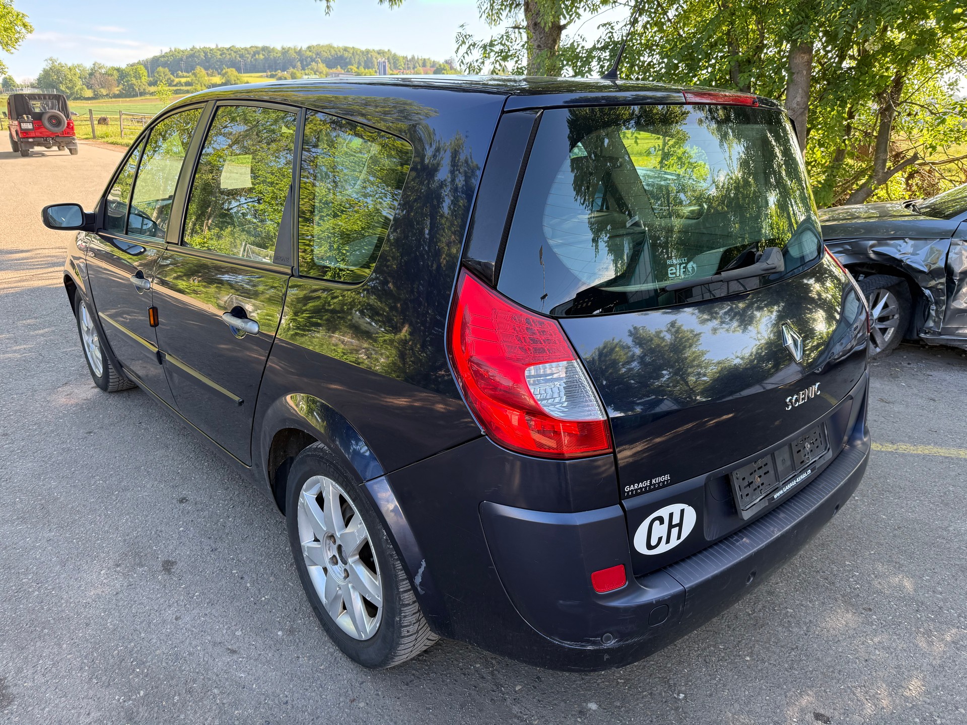 RENAULT Grand Scénic 2.0 dCi Dynamique Automatic-image-3