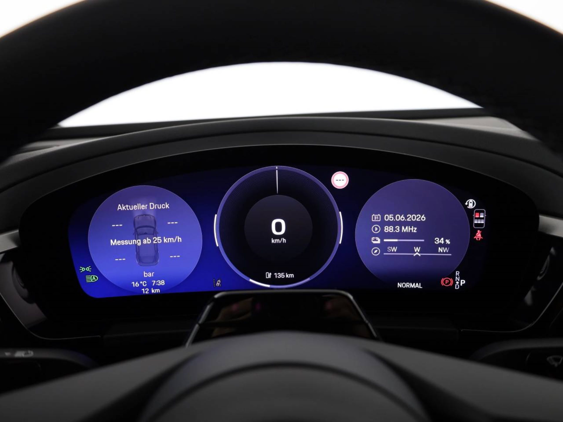 PORSCHE Macan 4-image-19