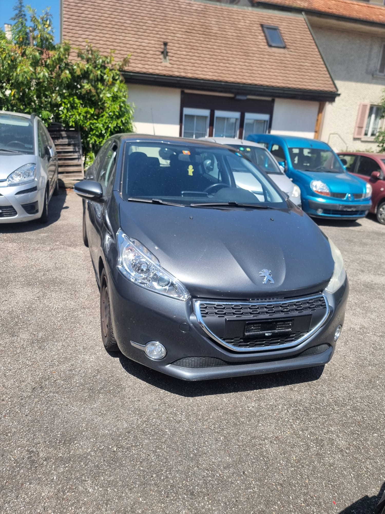 PEUGEOT 208 1.4 VTI Active-image-2