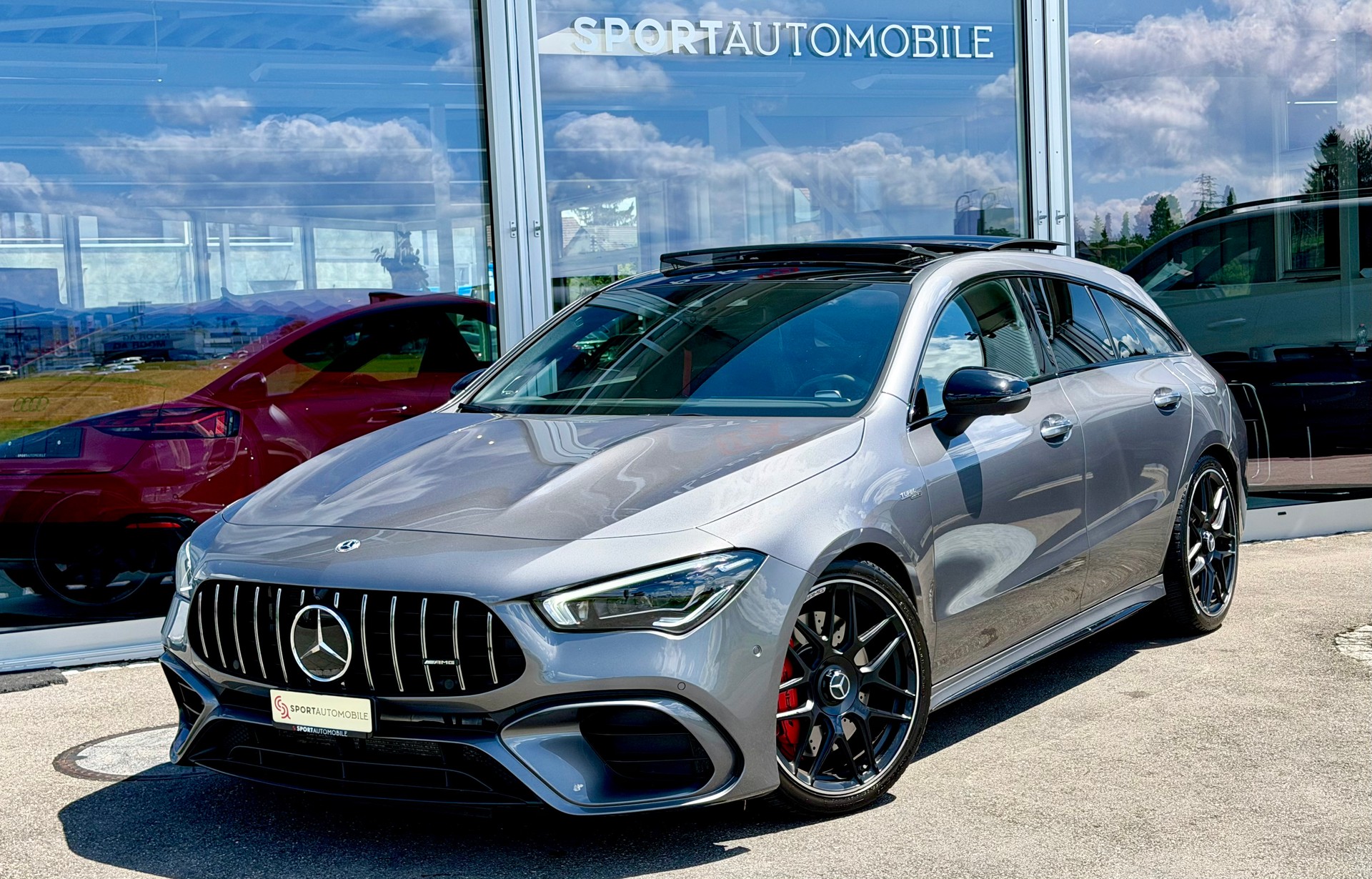 MERCEDES-BENZ CLA Shooting Brake 45 S AMG 4Matic+ 8G-DCT-showroom-element-1