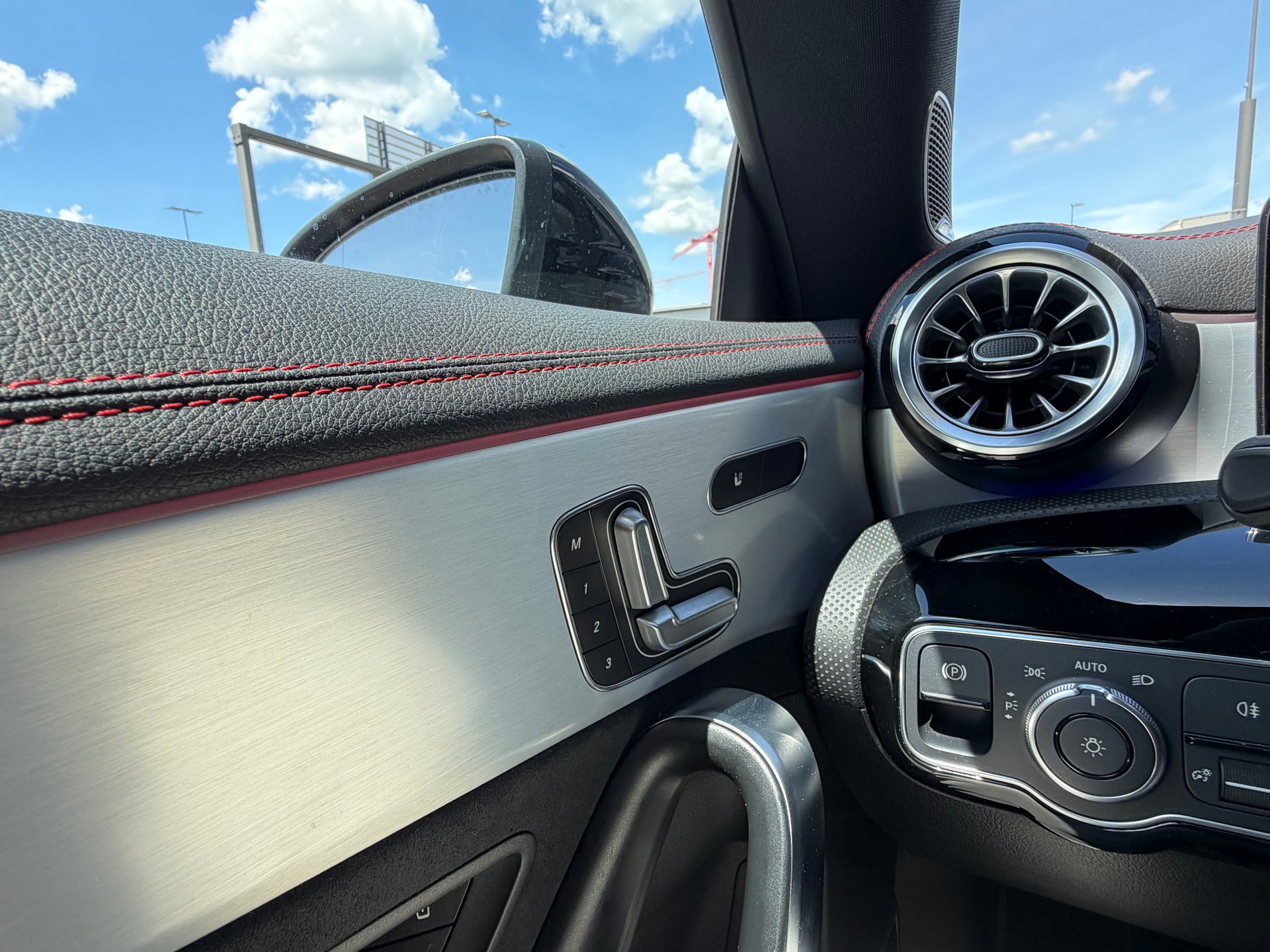 MERCEDES-BENZ CLA Shooting Brake 45 S AMG 4Matic+ 8G-DCT-image-16