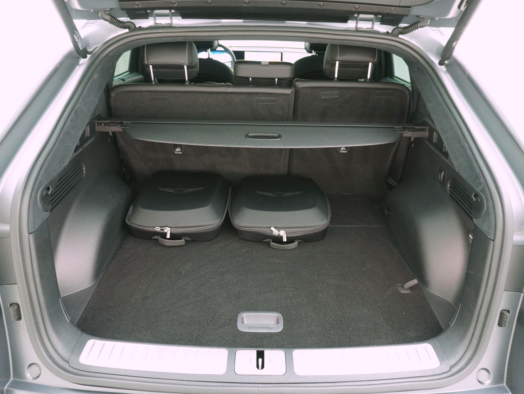 GENESIS GV60 Dual Motor Sport Plus AWD-image-13