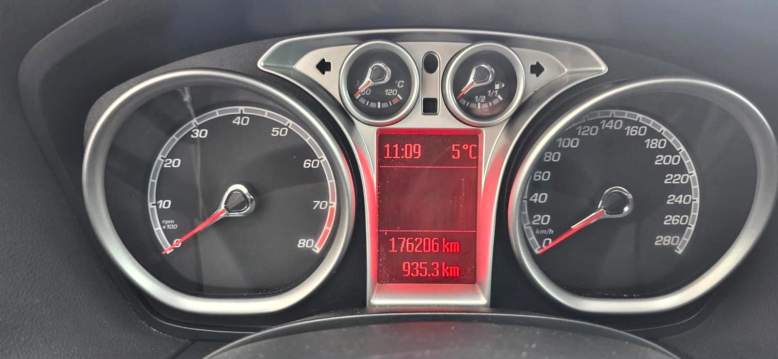 FORD Focus 2.5 Turbo RS-image-14