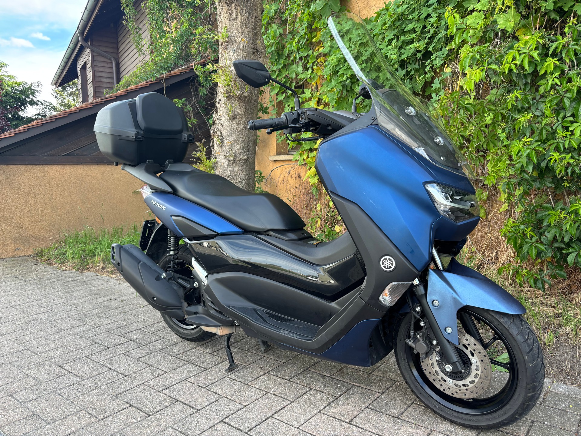 YAMAHA N-Max GPD 125-image-1