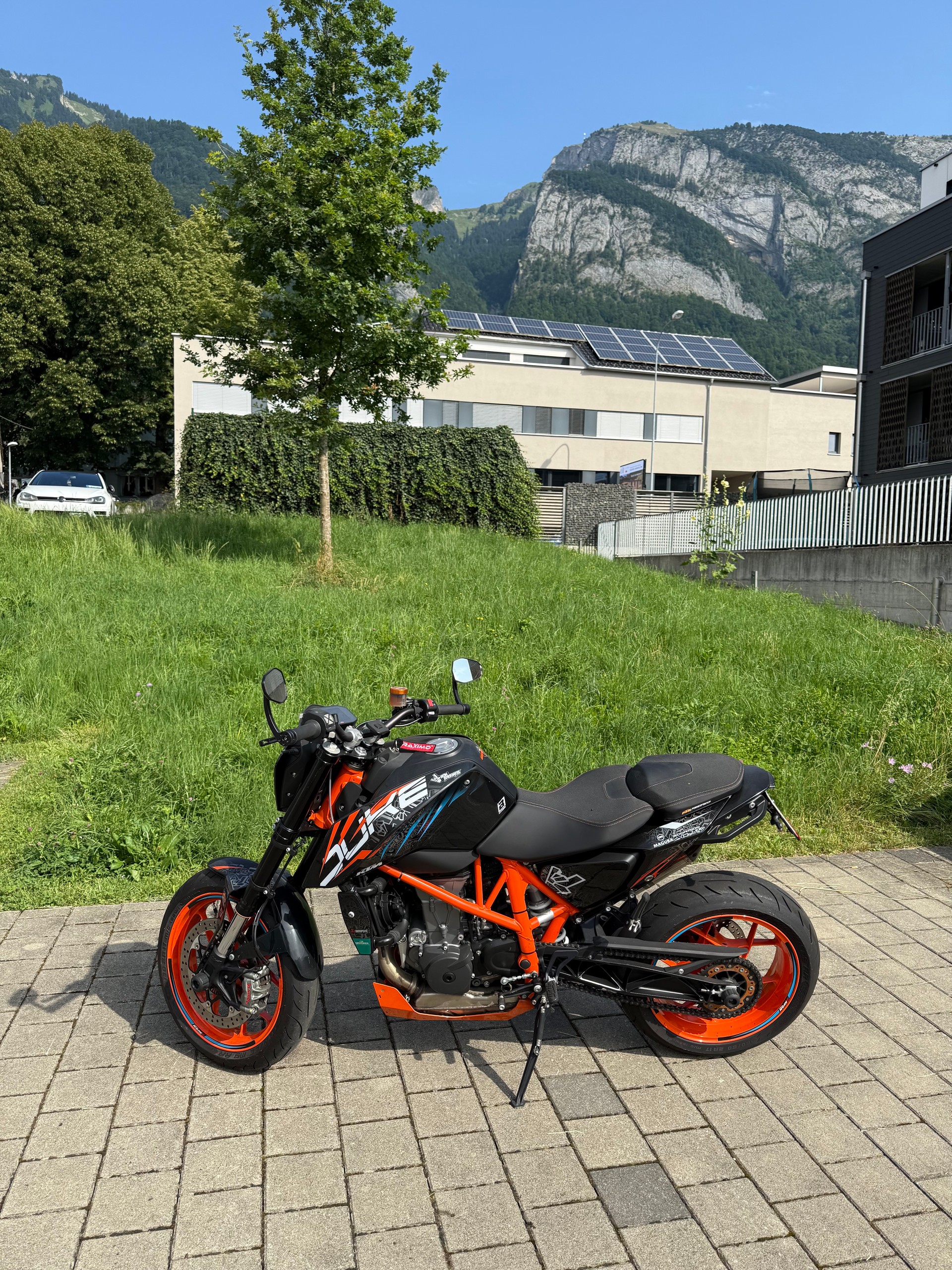 KTM 690 Duke R ABS-image-0
