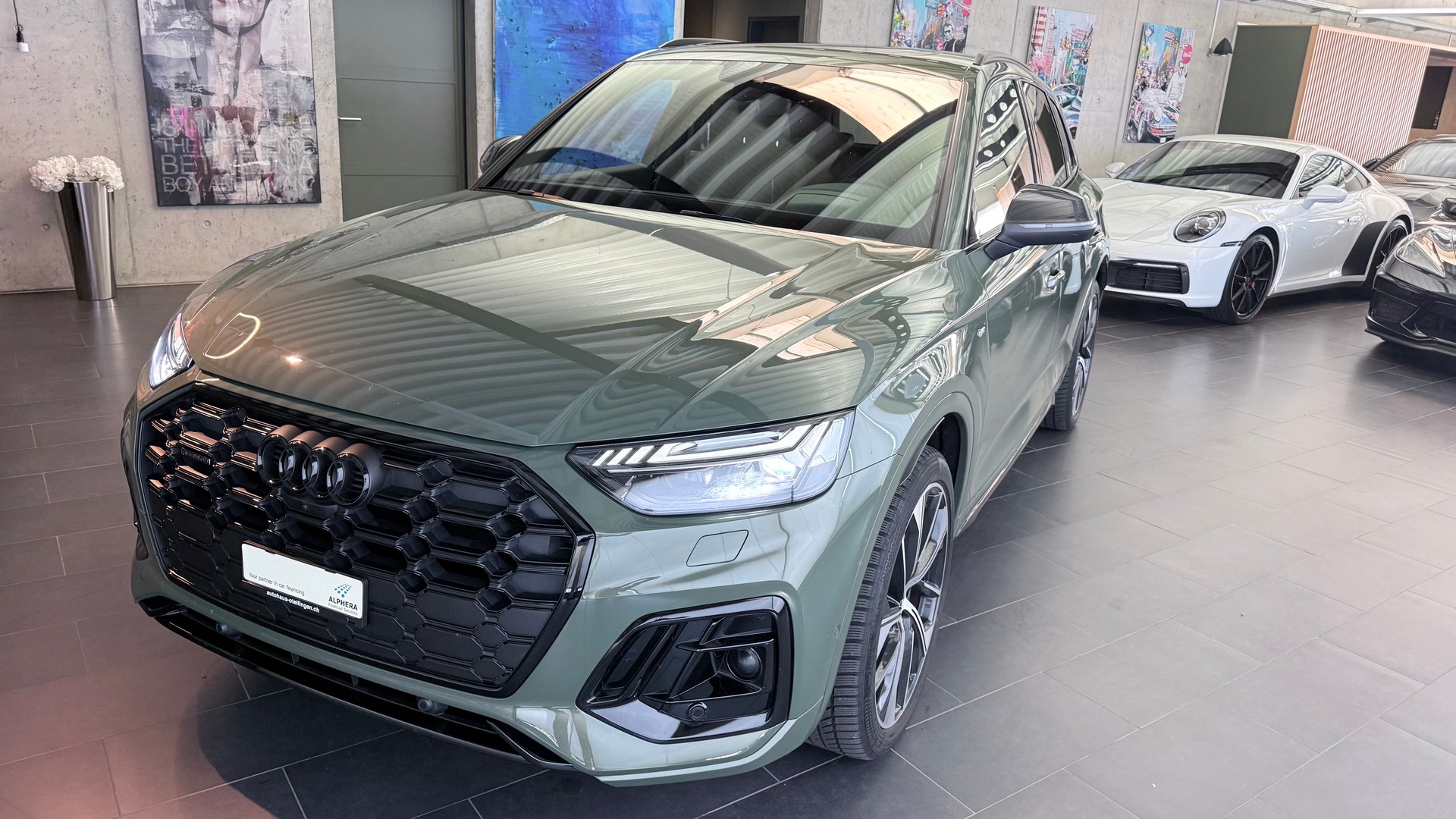 AUDI Q5 2.0 40 TDI S Line quattro S-Tronic-image-6