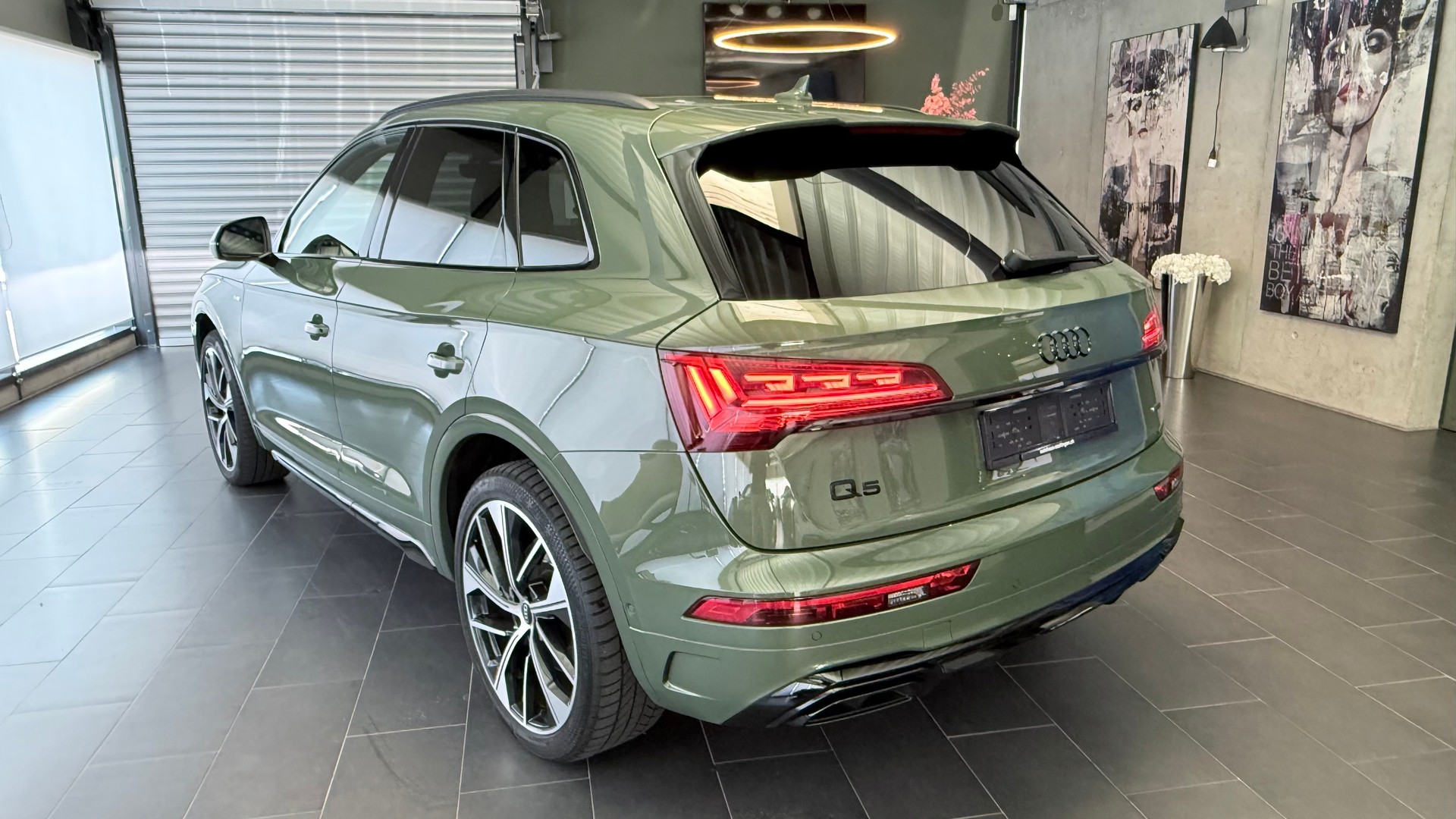 AUDI Q5 2.0 40 TDI S Line quattro S-Tronic-image-18