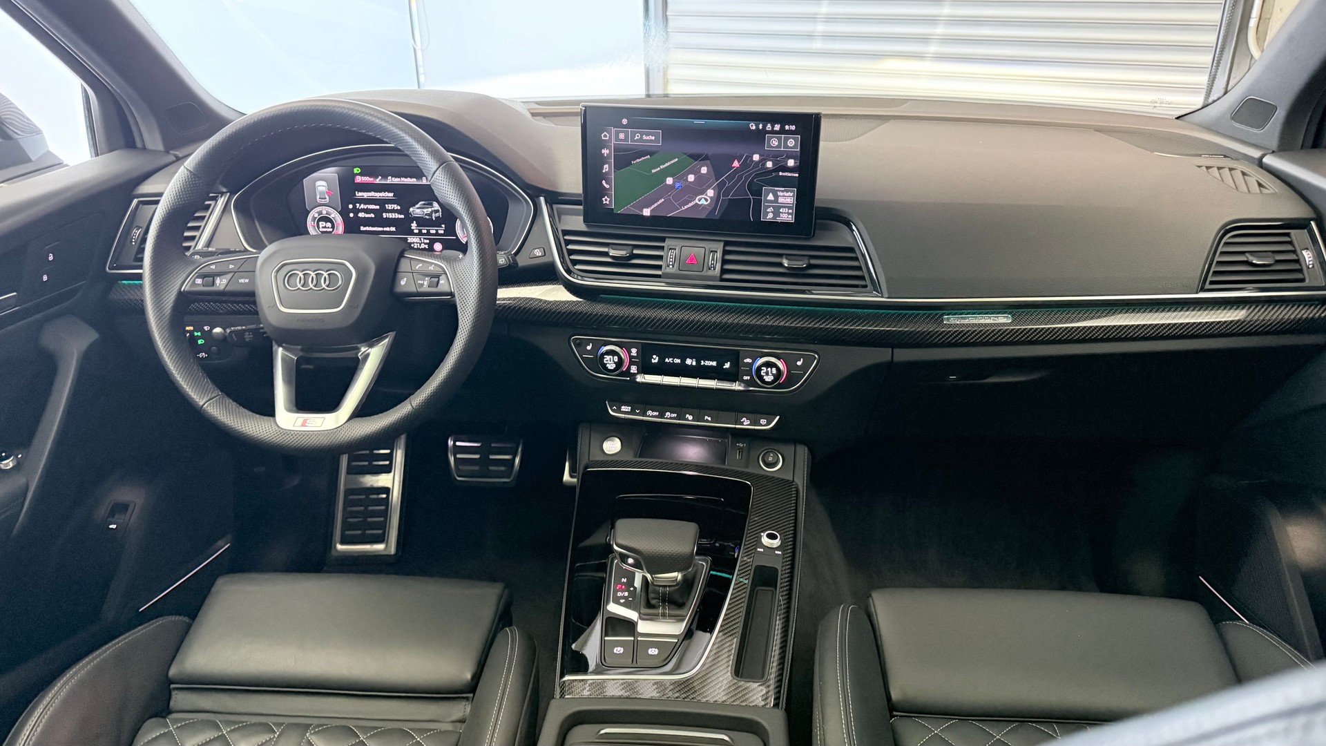 AUDI Q5 2.0 40 TDI S Line quattro S-Tronic-image-23