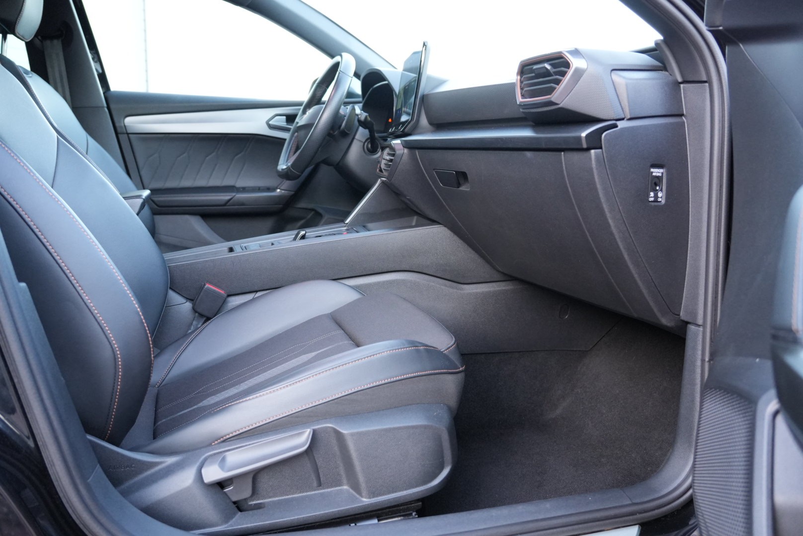 CUPRA 1.5 eTSI DSG-image-14
