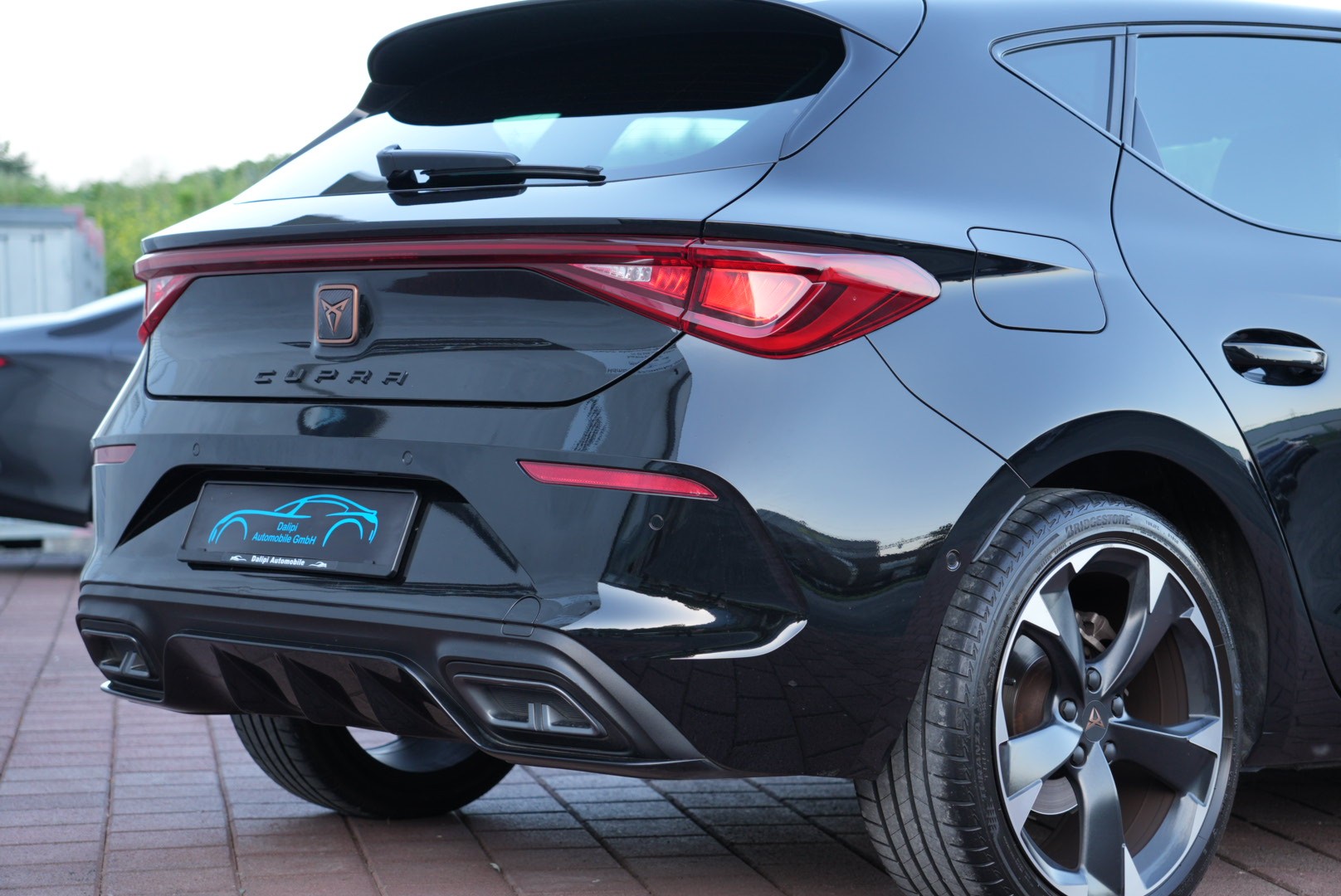 CUPRA 1.5 eTSI DSG-image-8