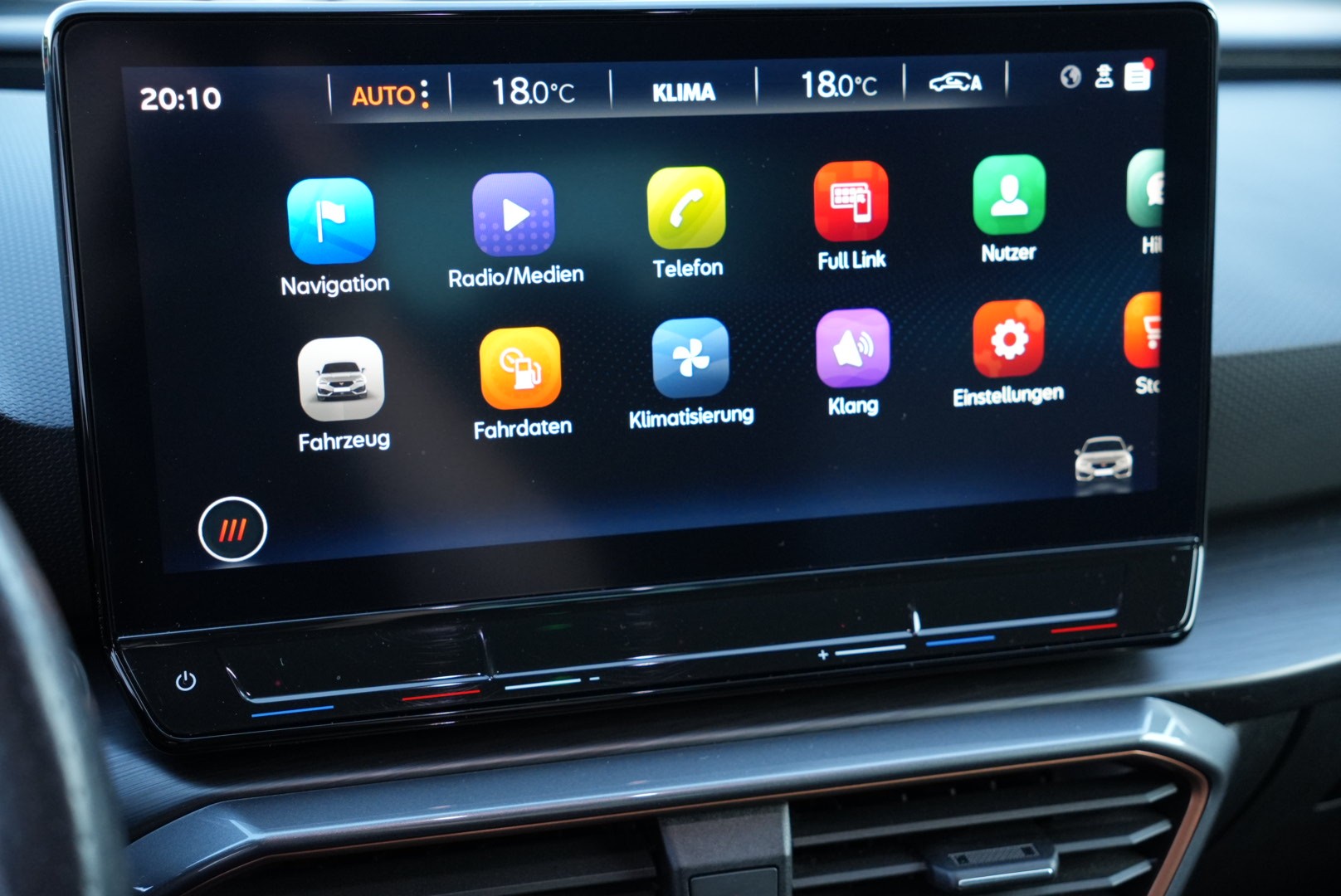 CUPRA 1.5 eTSI DSG-image-18