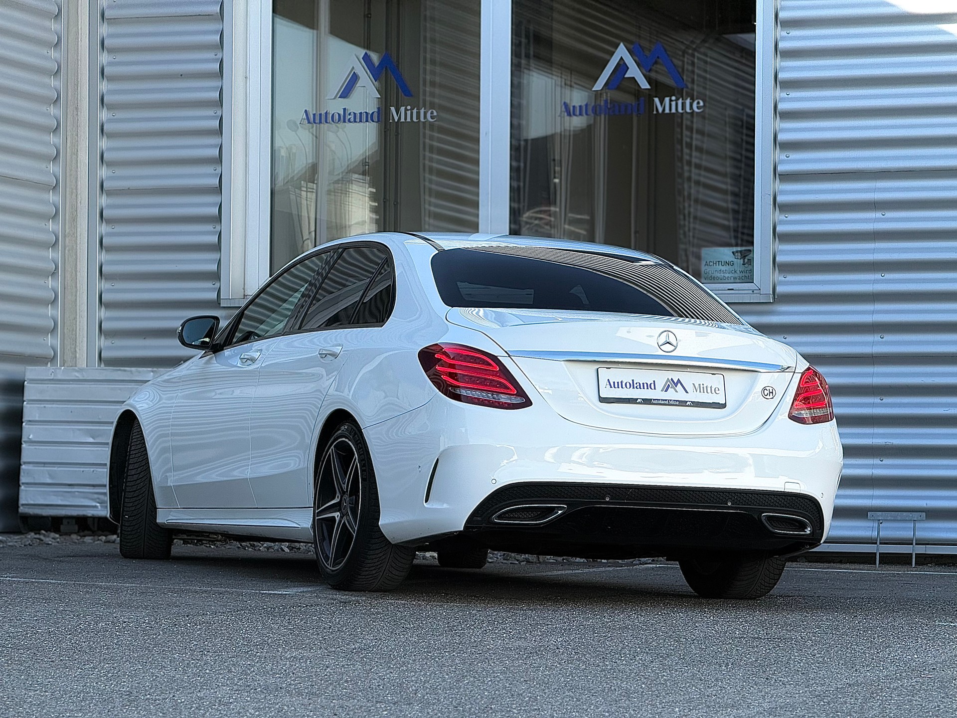 MERCEDES-BENZ C 250 BlueTEC AMG Line 4Matic 7G-Tronic-showroom-element-3