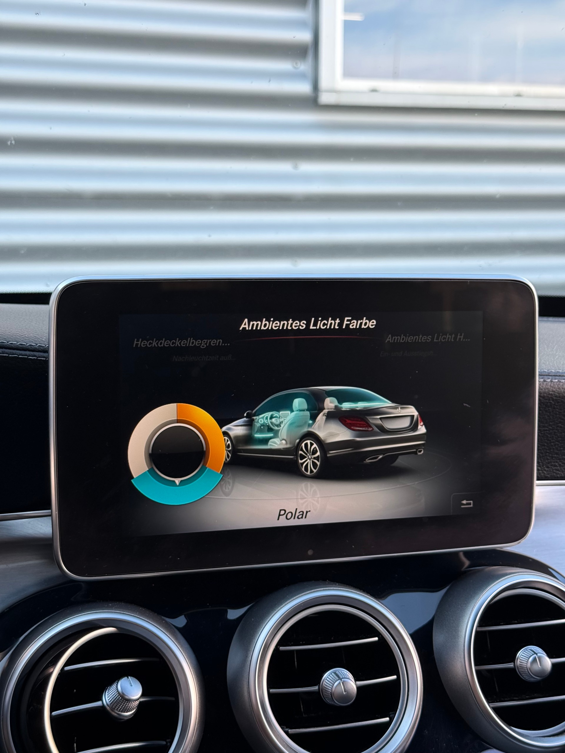 MERCEDES-BENZ C 250 BlueTEC AMG Line 4Matic 7G-Tronic-image-15