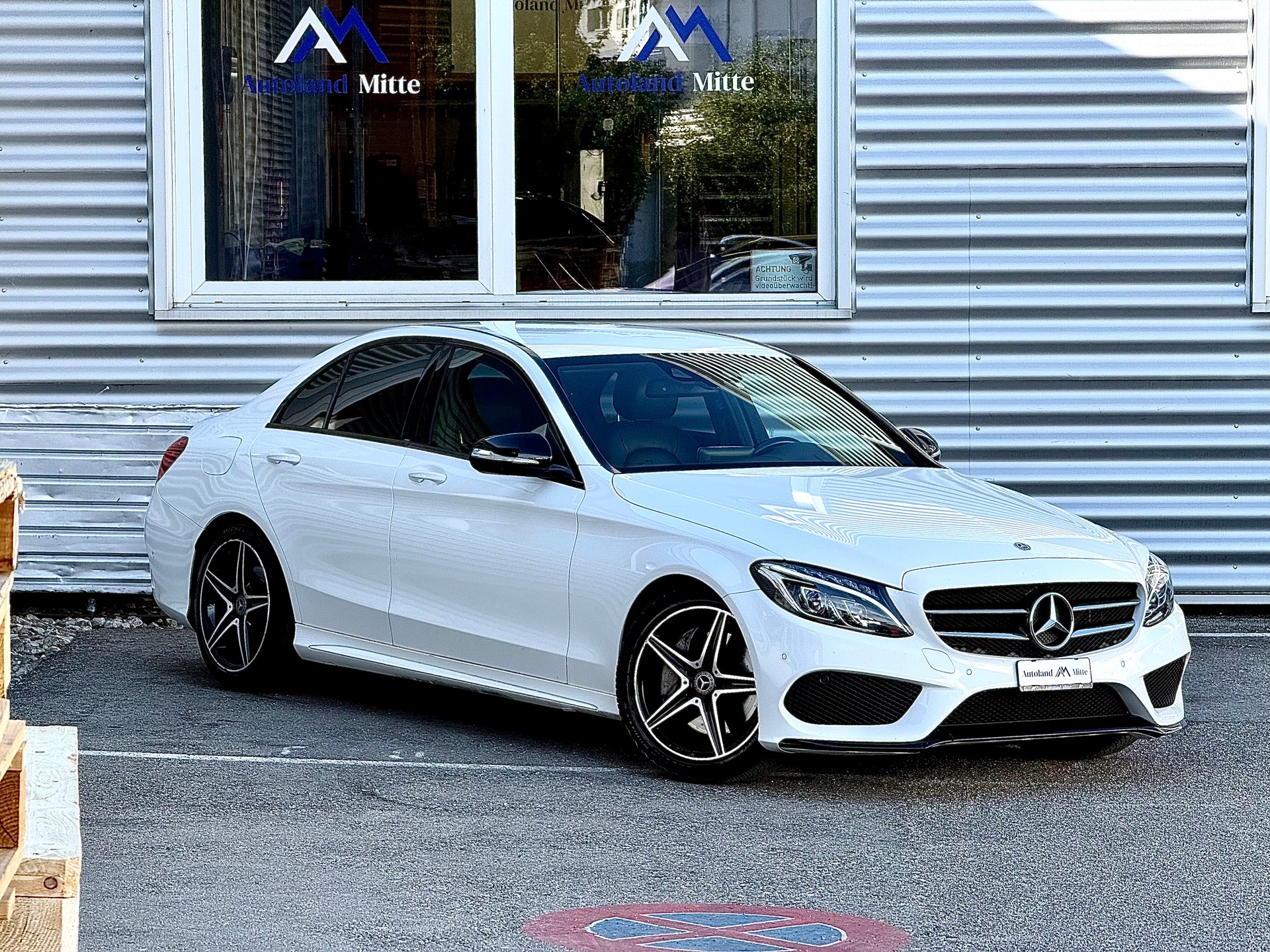 MERCEDES-BENZ C 250 BlueTEC AMG Line 4Matic 7G-Tronic-showroom-element-1